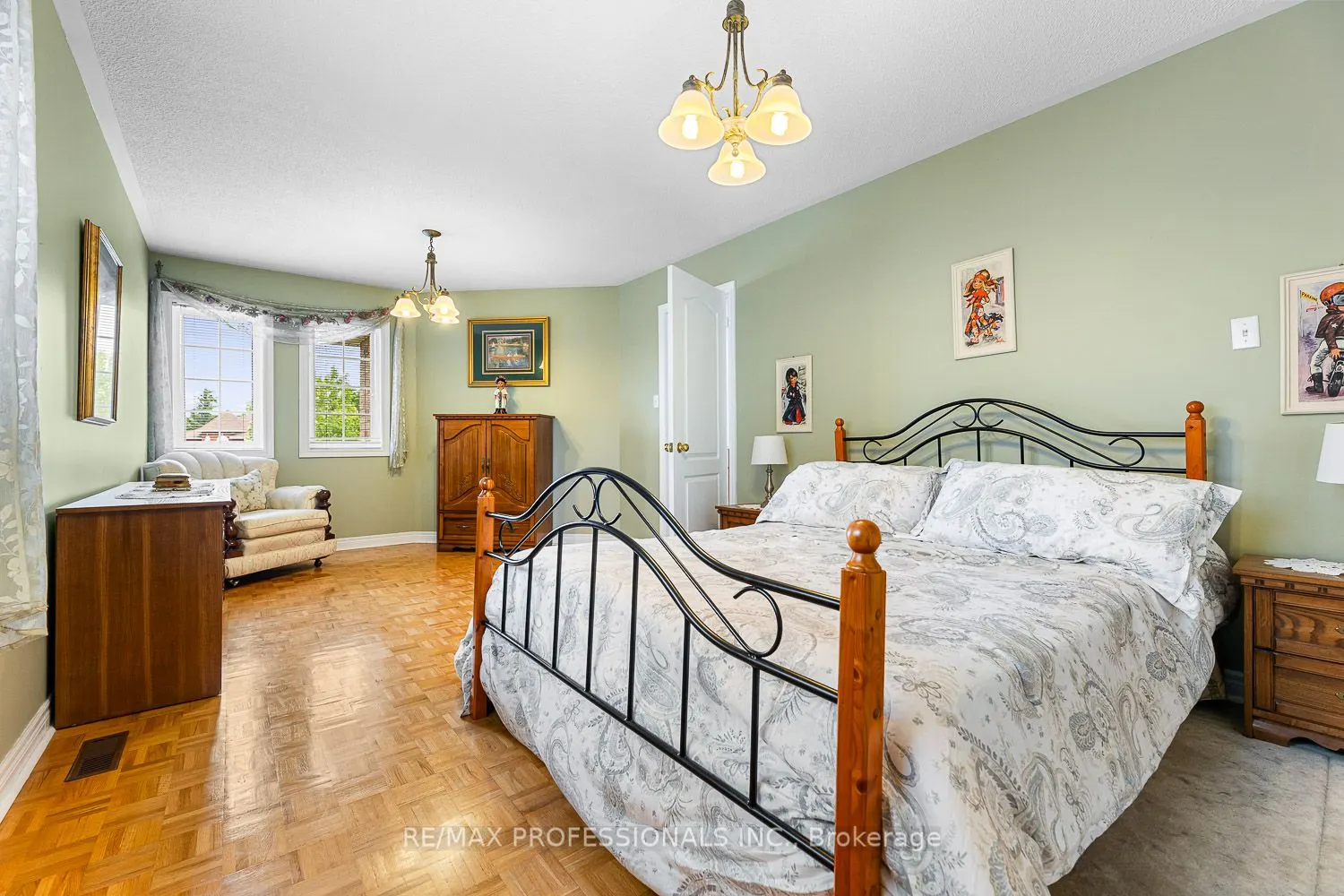 11 Riverwood Terrace