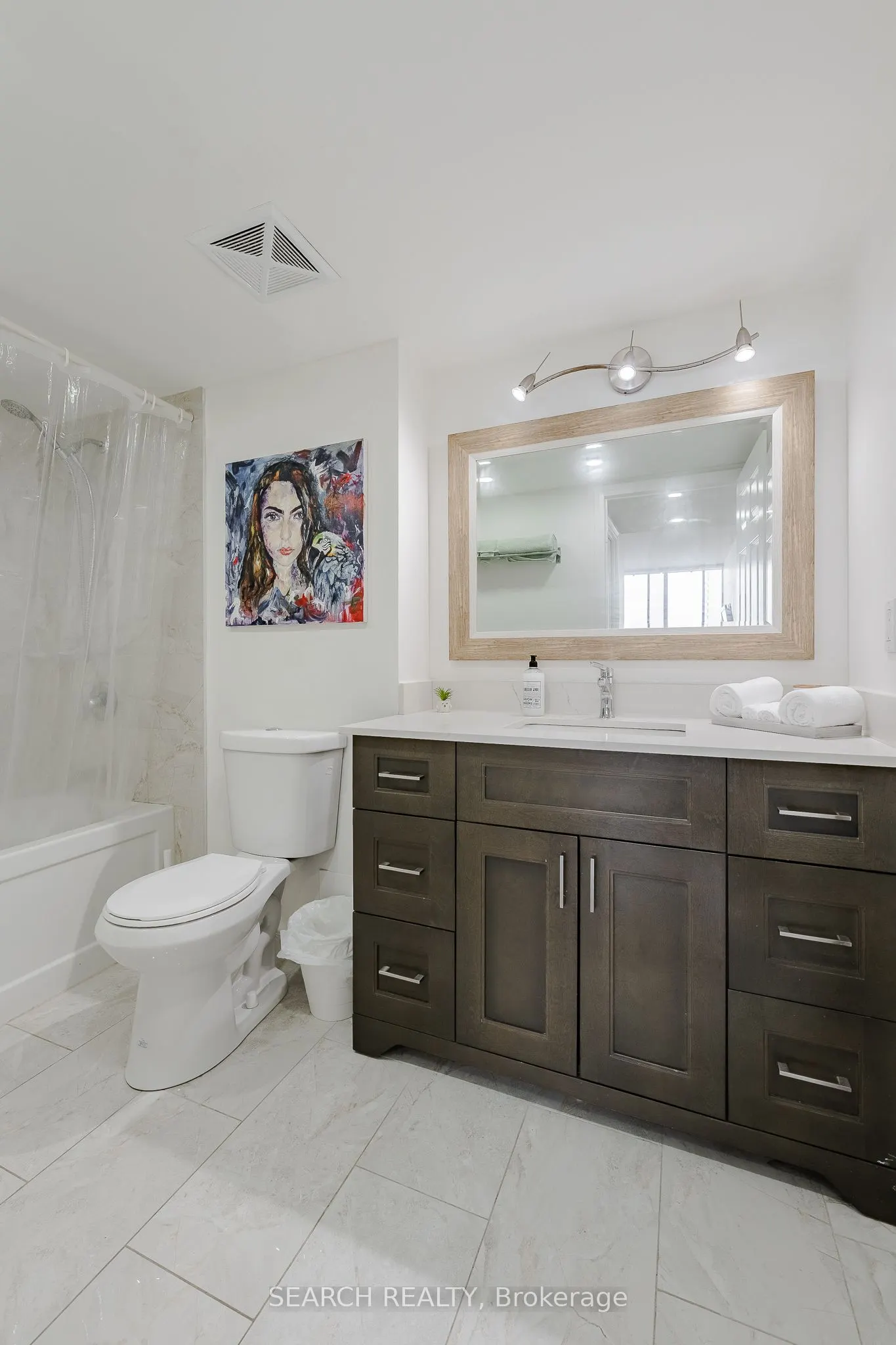 1360 Rathburn Road E, #906