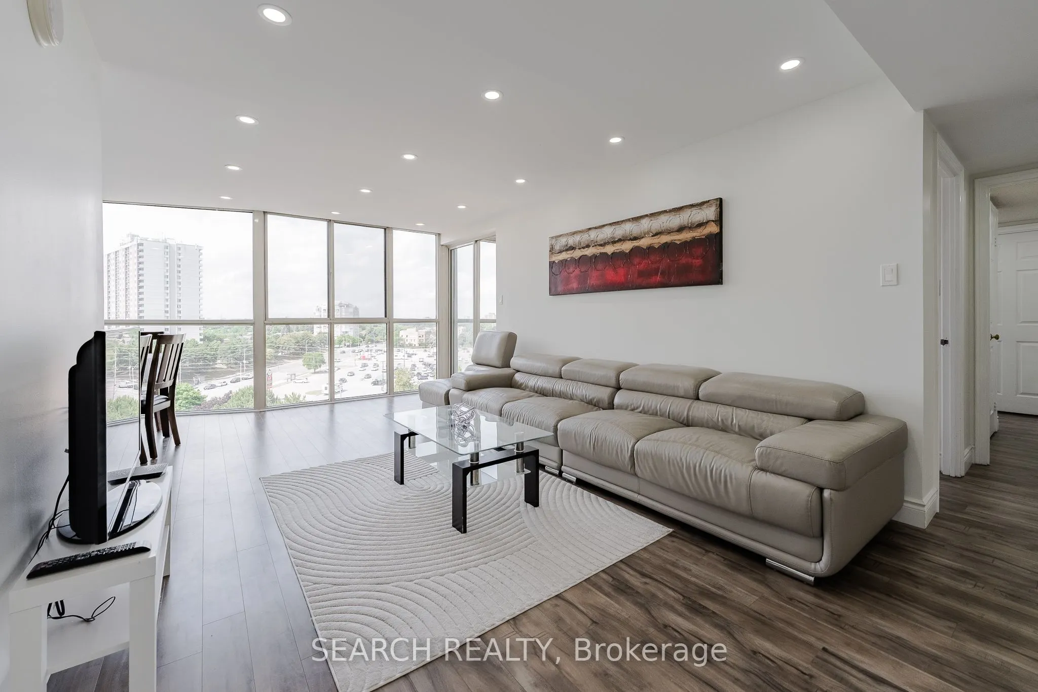 1360 Rathburn Road E, #906