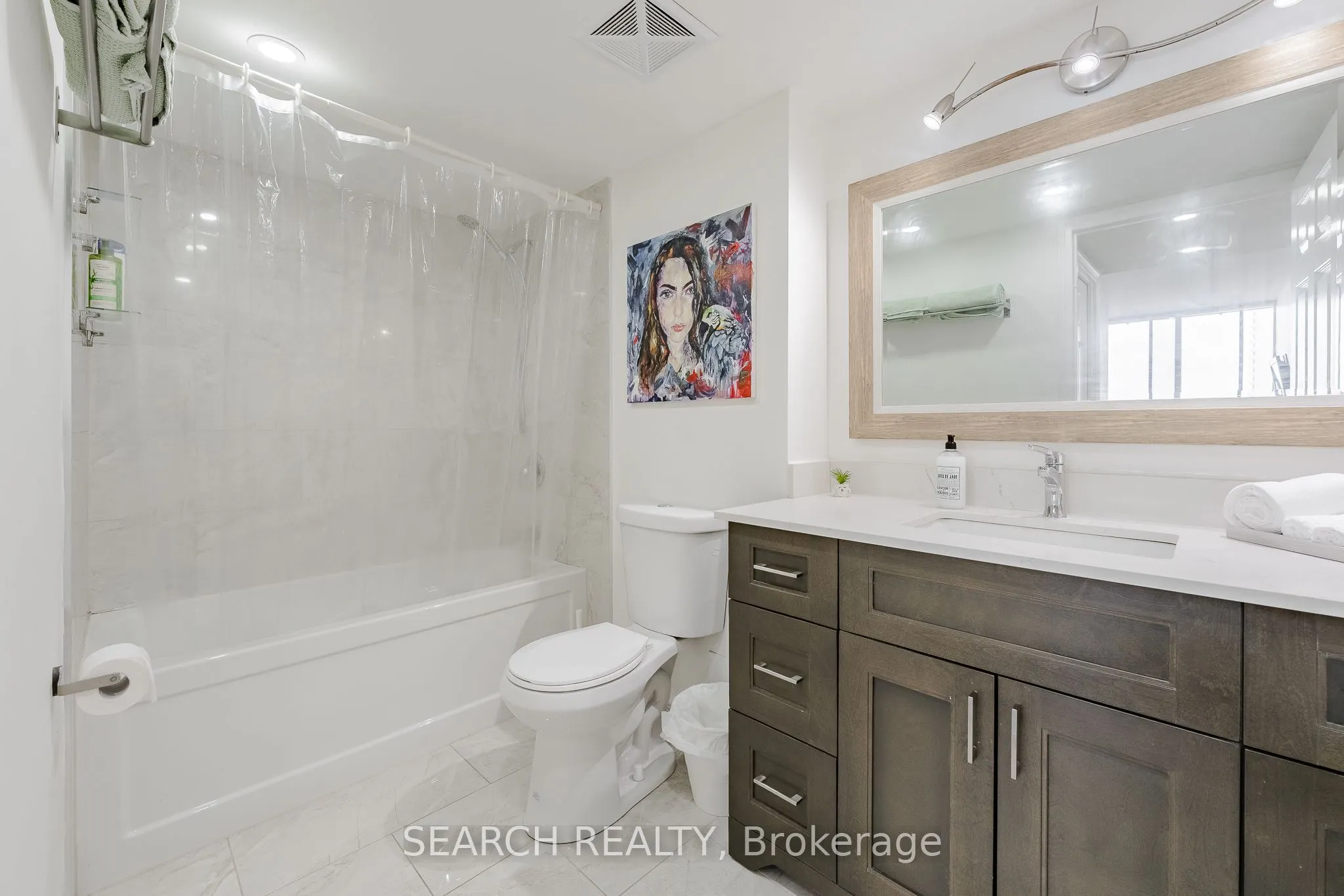 1360 Rathburn Road E, #906
