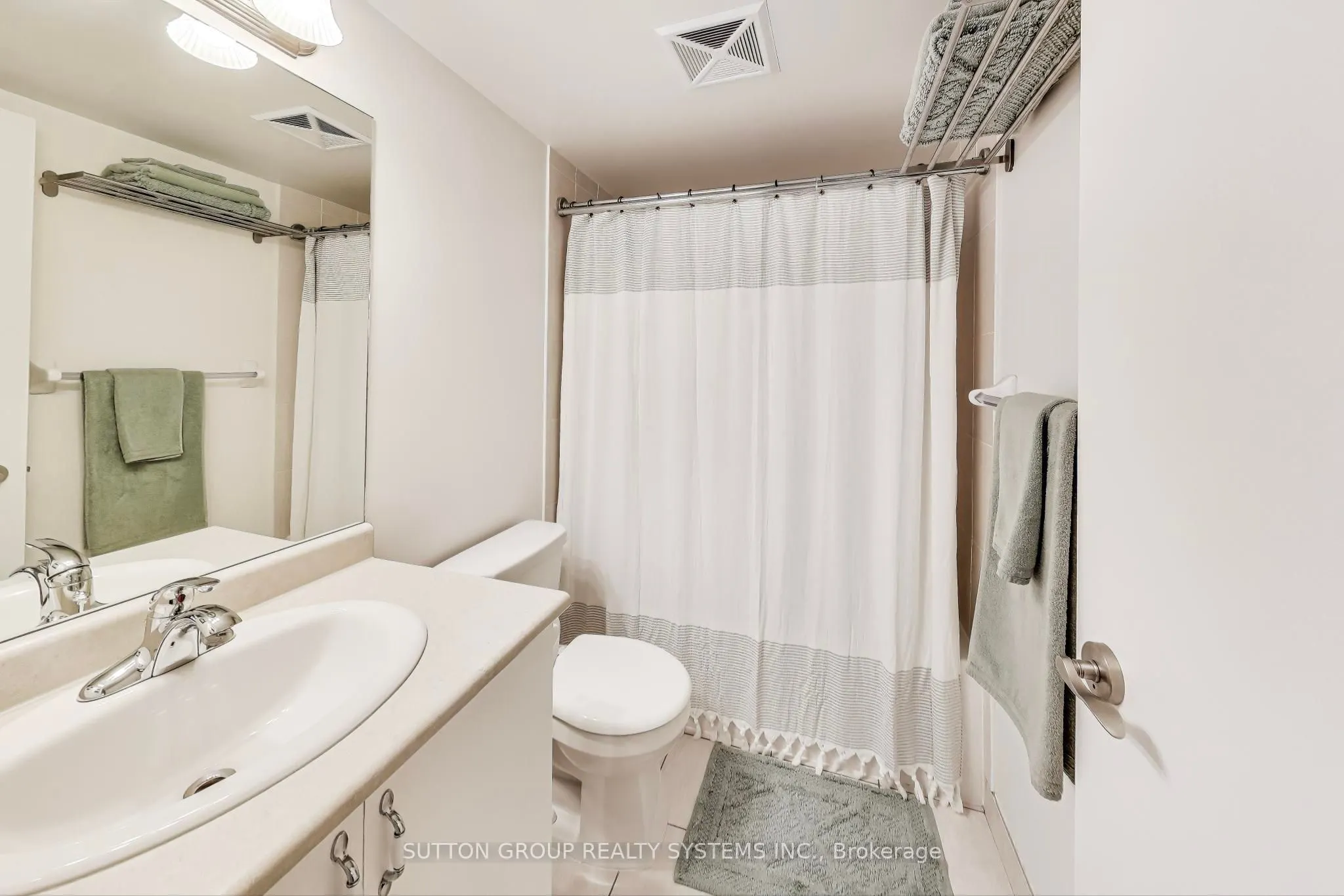 60 Heintzman Street, #728