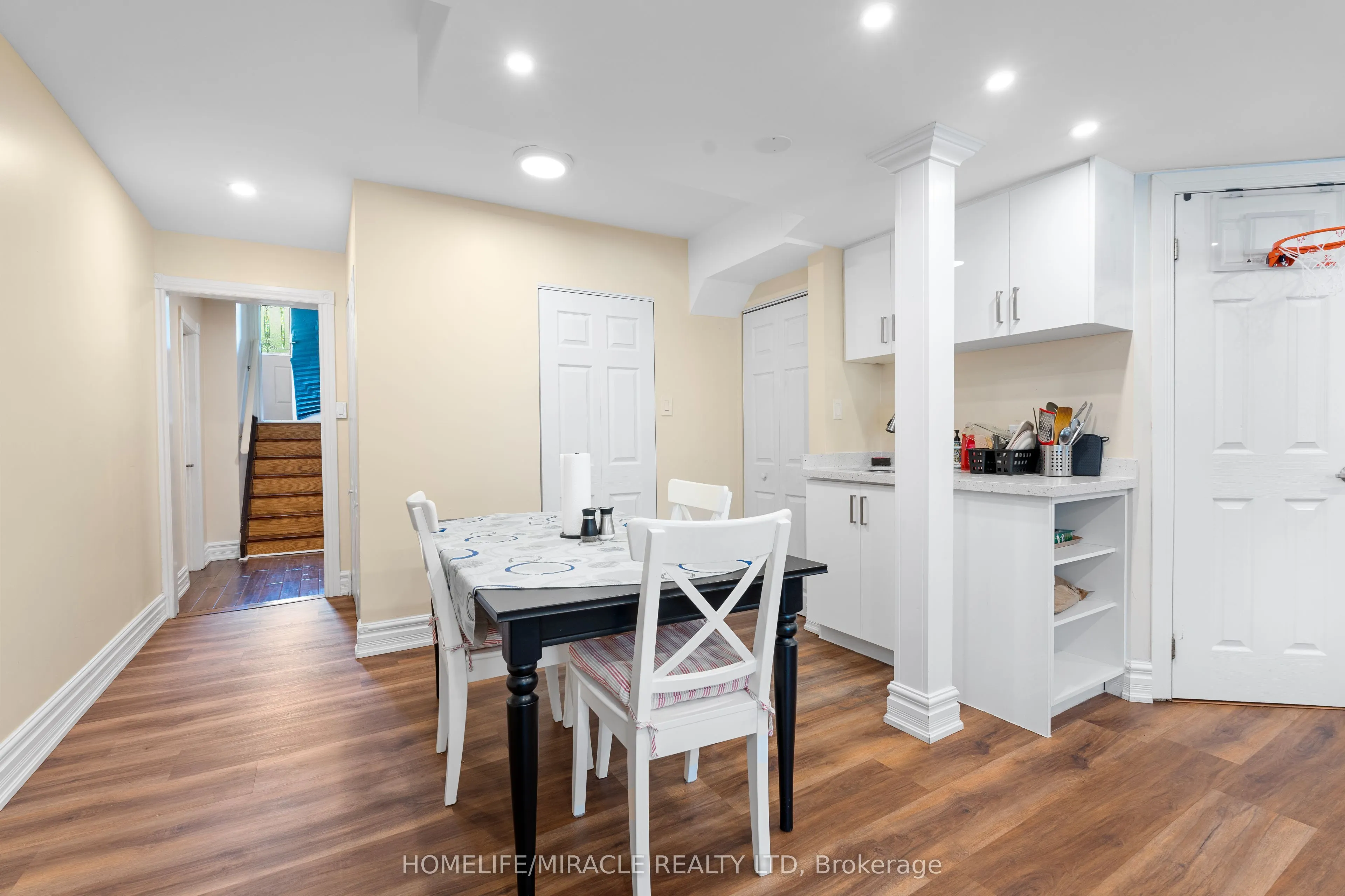 4216 Sunflower Drive