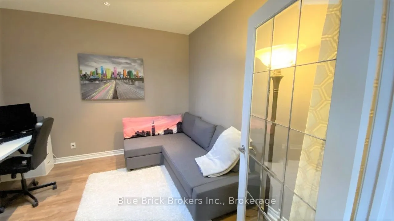 3351 Cawthra Road, #423