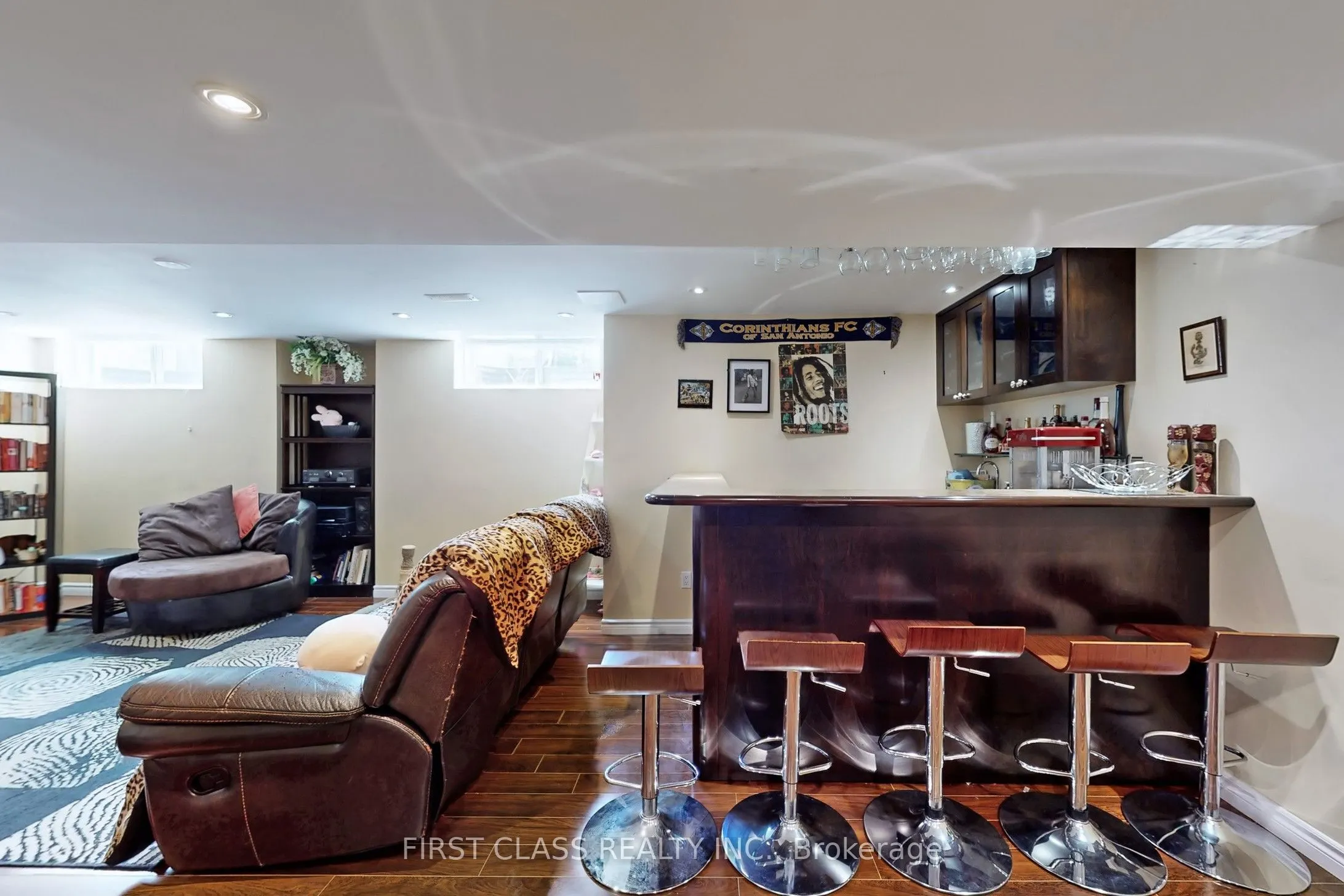 73 Porchlight Road