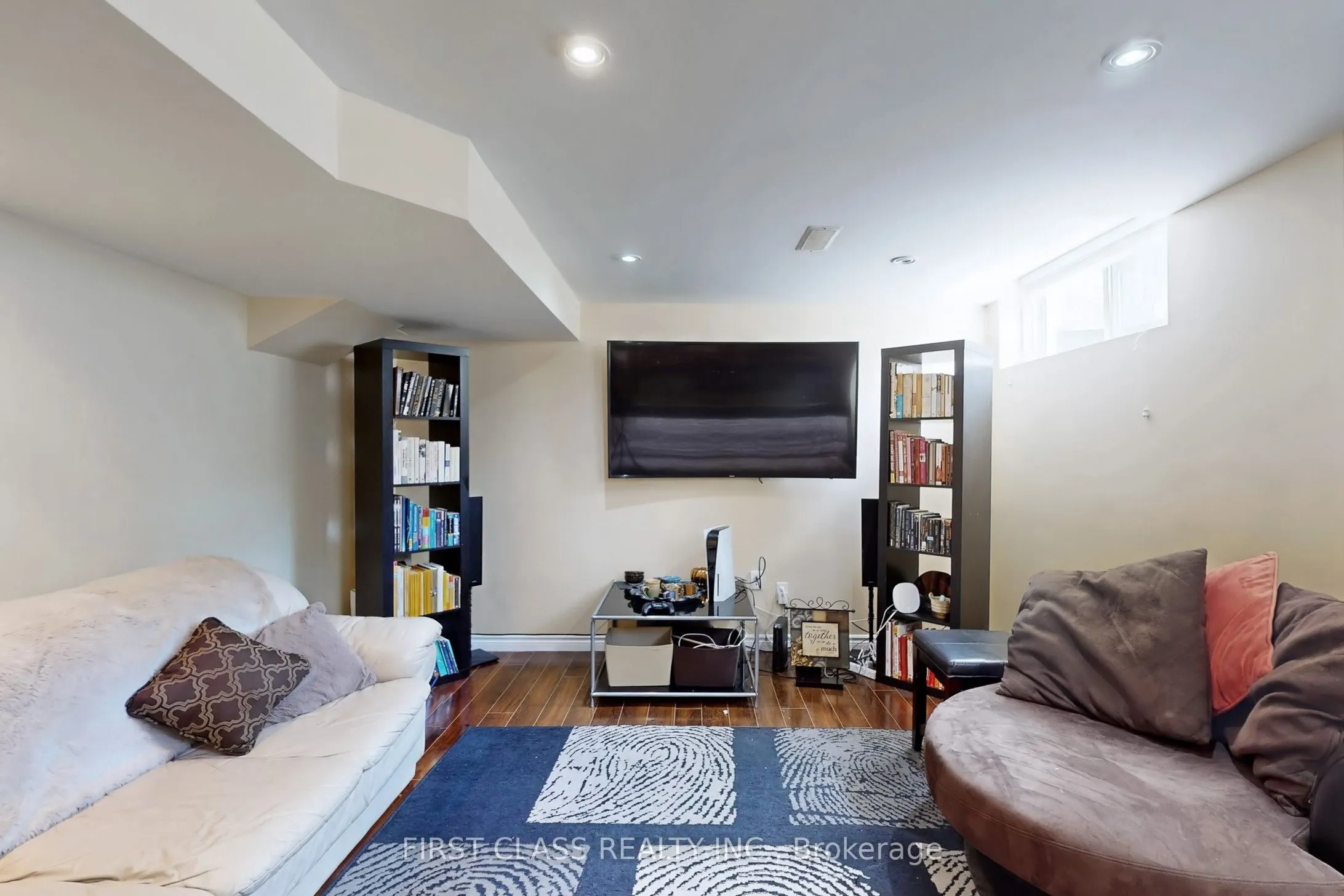 73 Porchlight Road