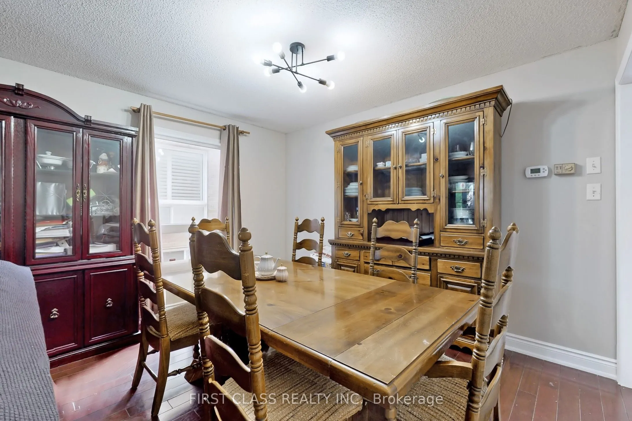 73 Porchlight Road