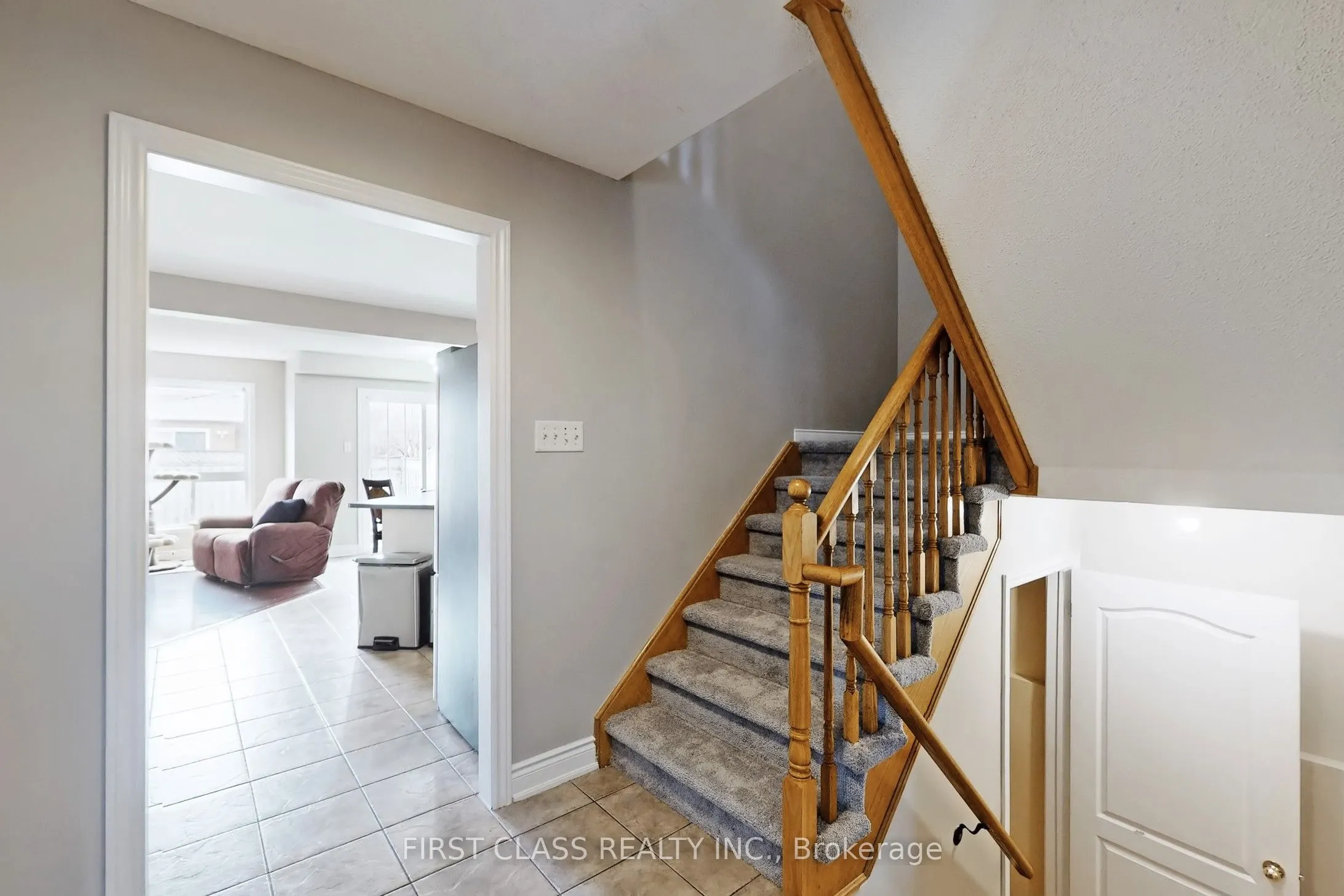 73 Porchlight Road