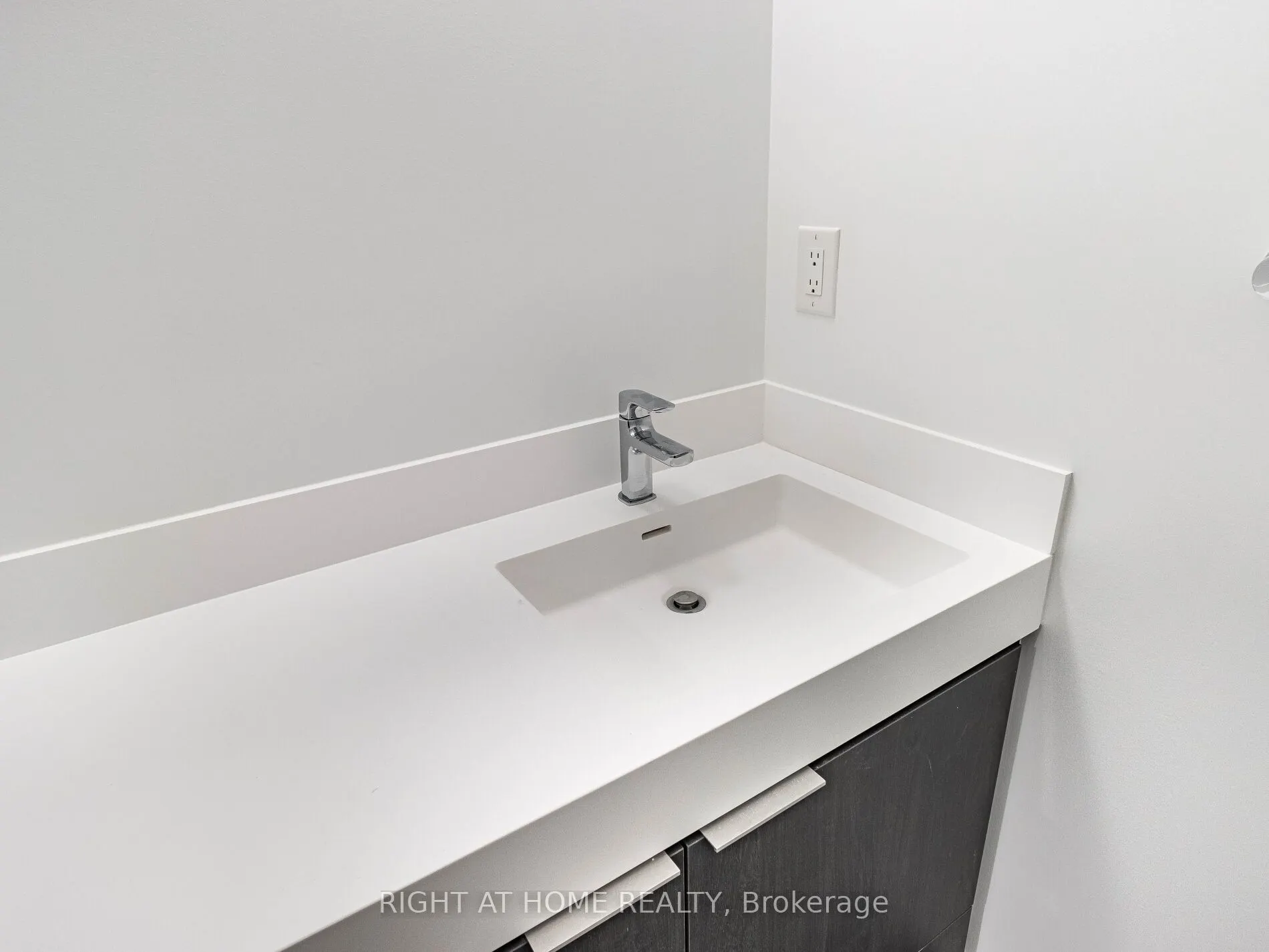 5 maryport Avenue, #113