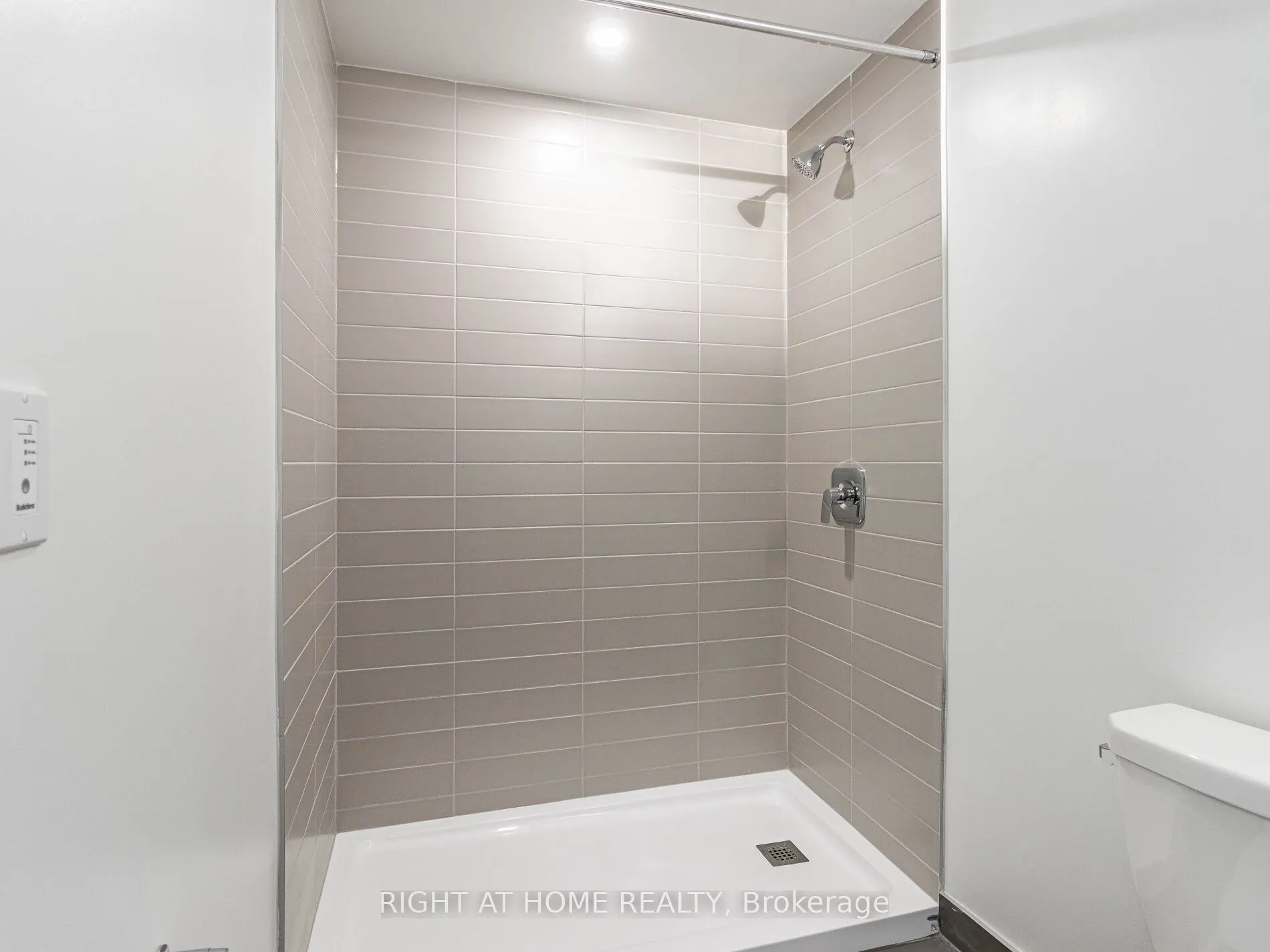 5 maryport Avenue, #113