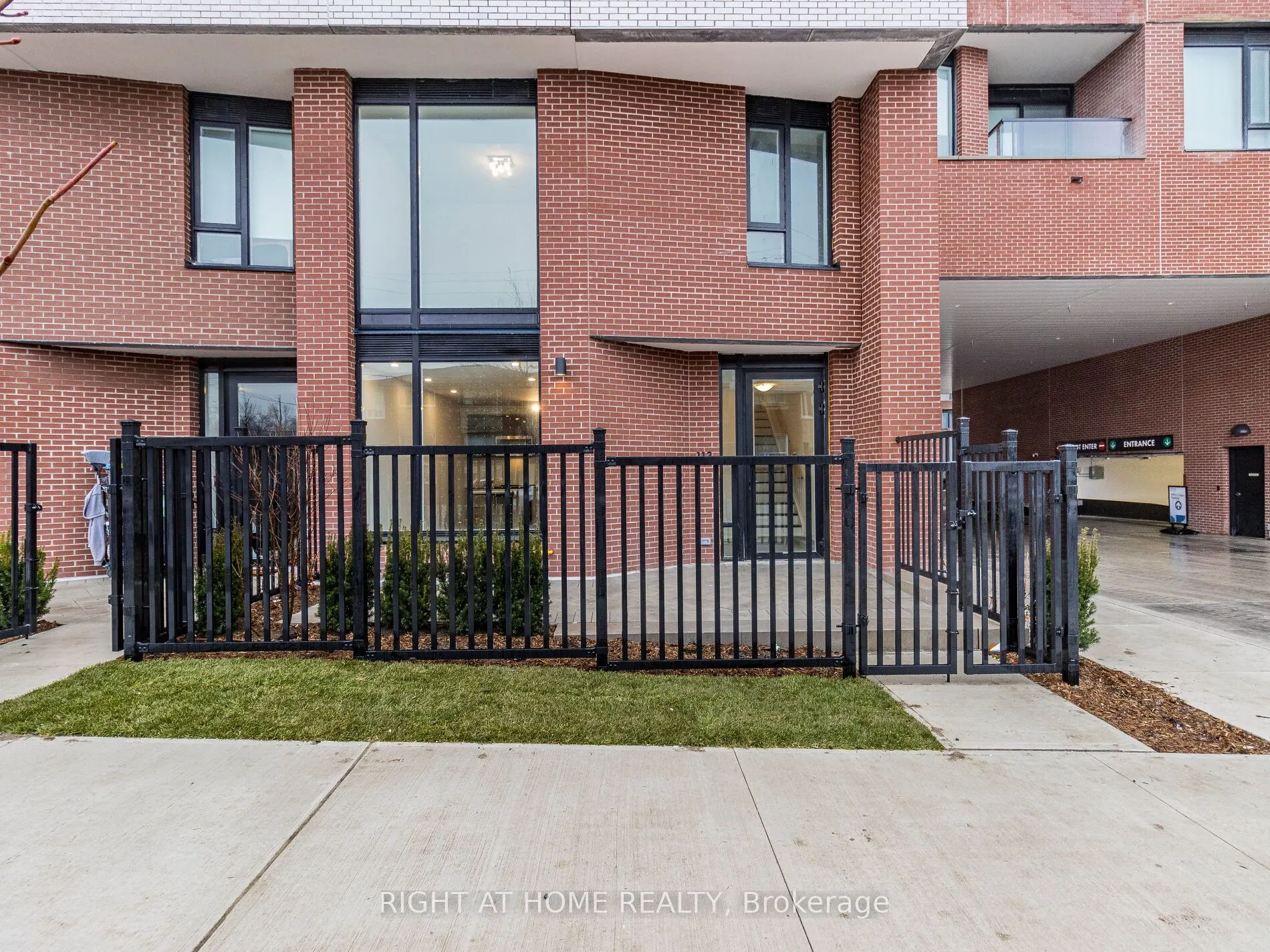 5 maryport Avenue, #113