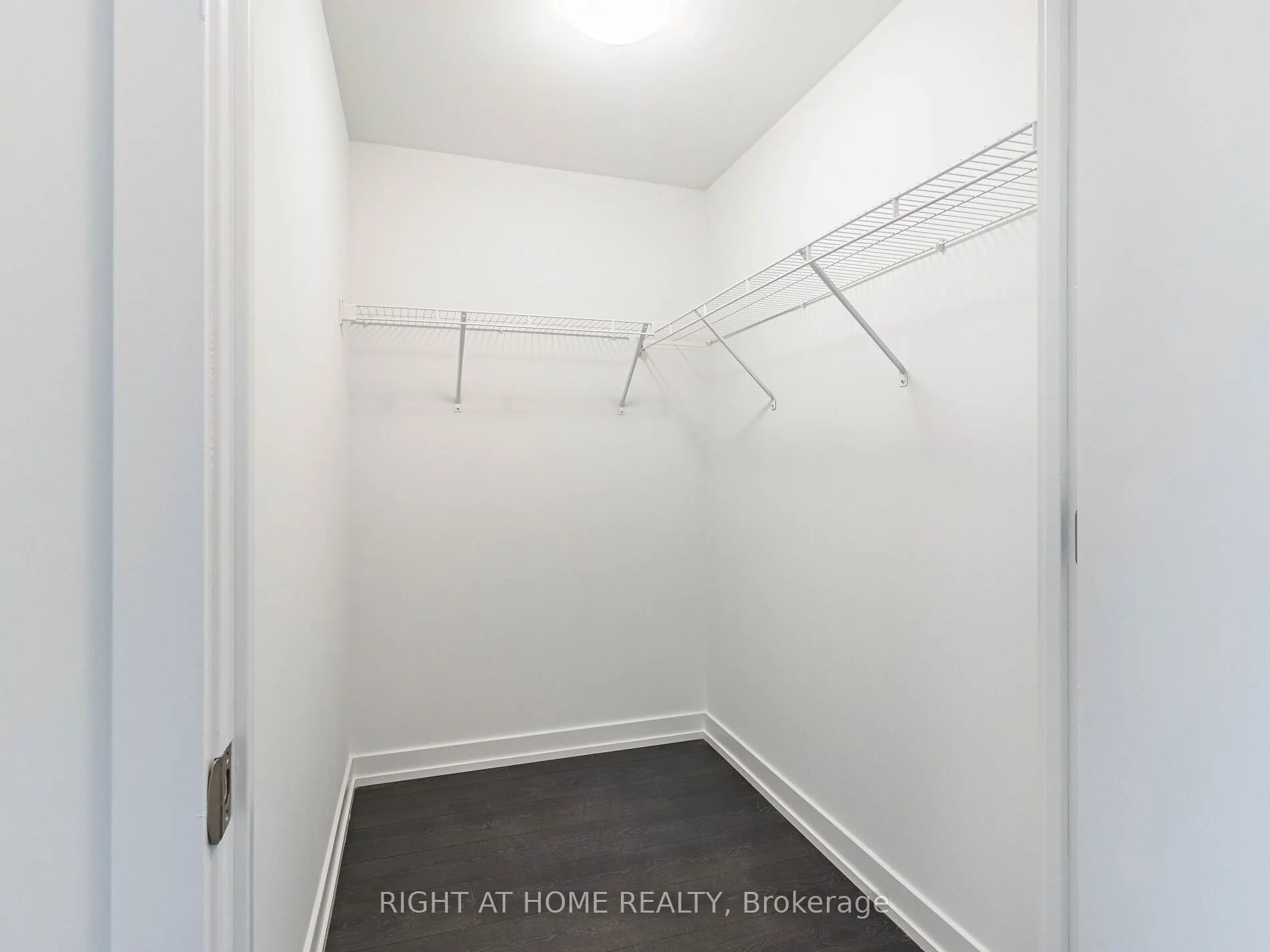 5 maryport Avenue, #113