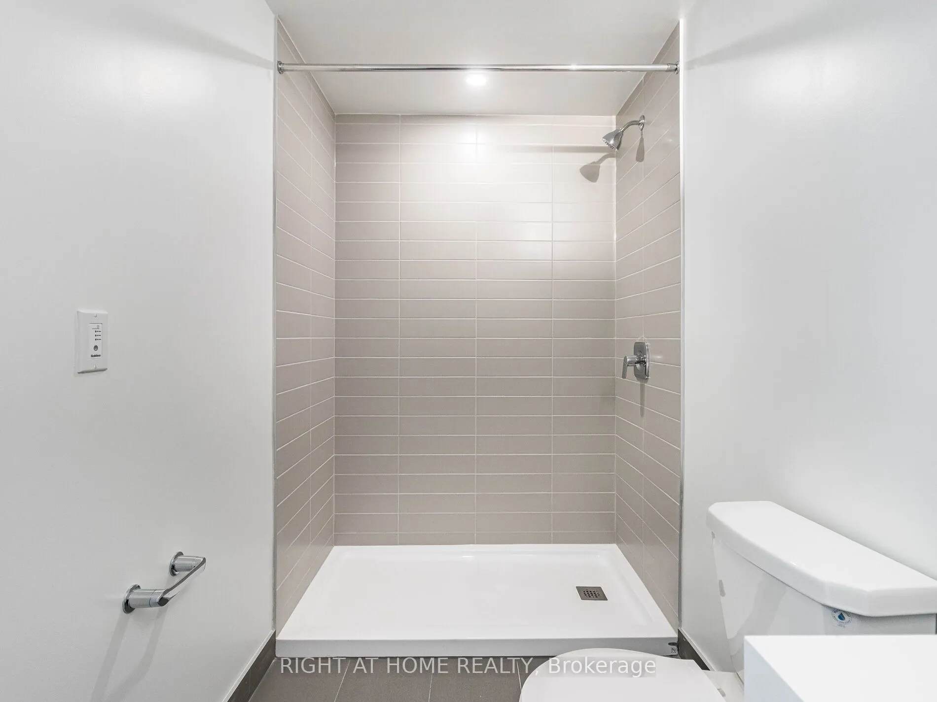 5 maryport Avenue, #113