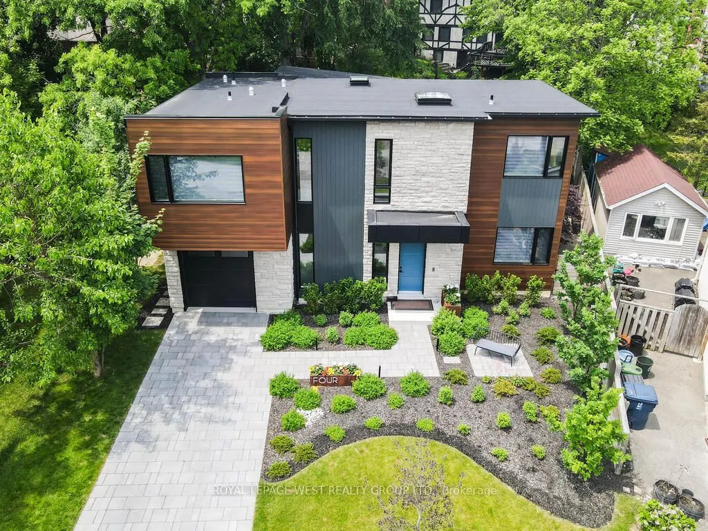 4 Old Oak Road