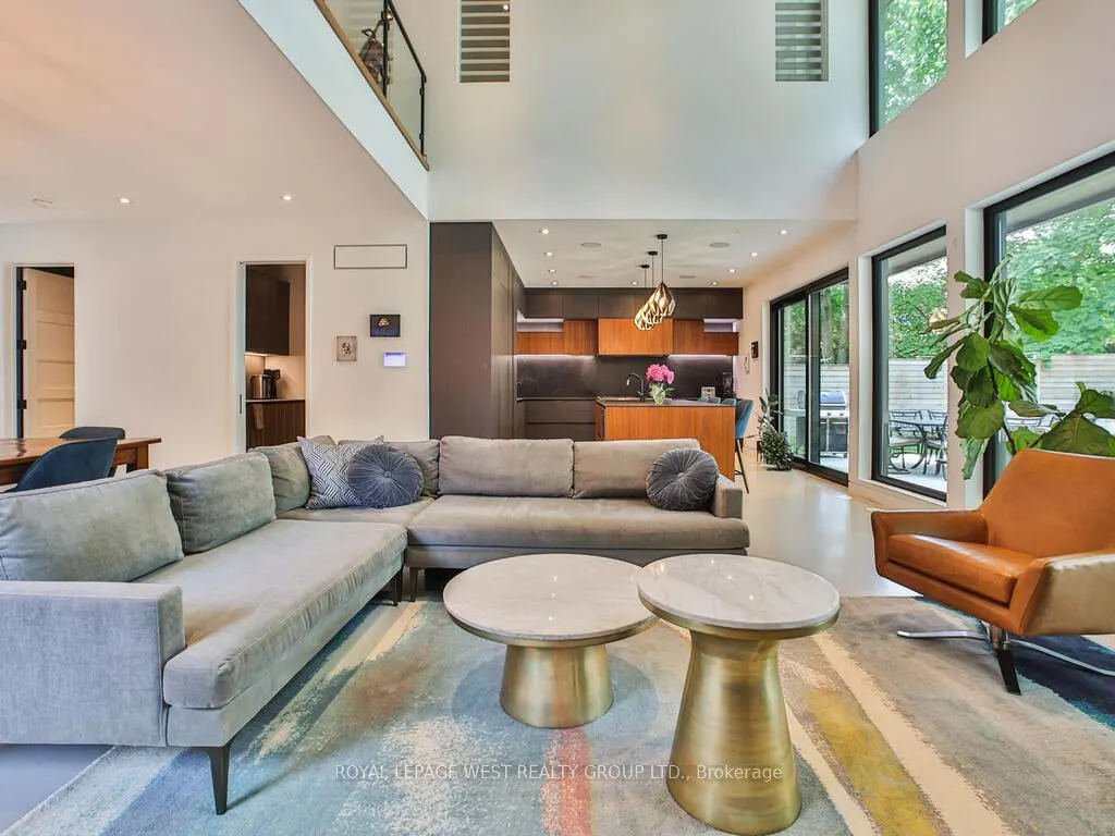 4 Old Oak Road