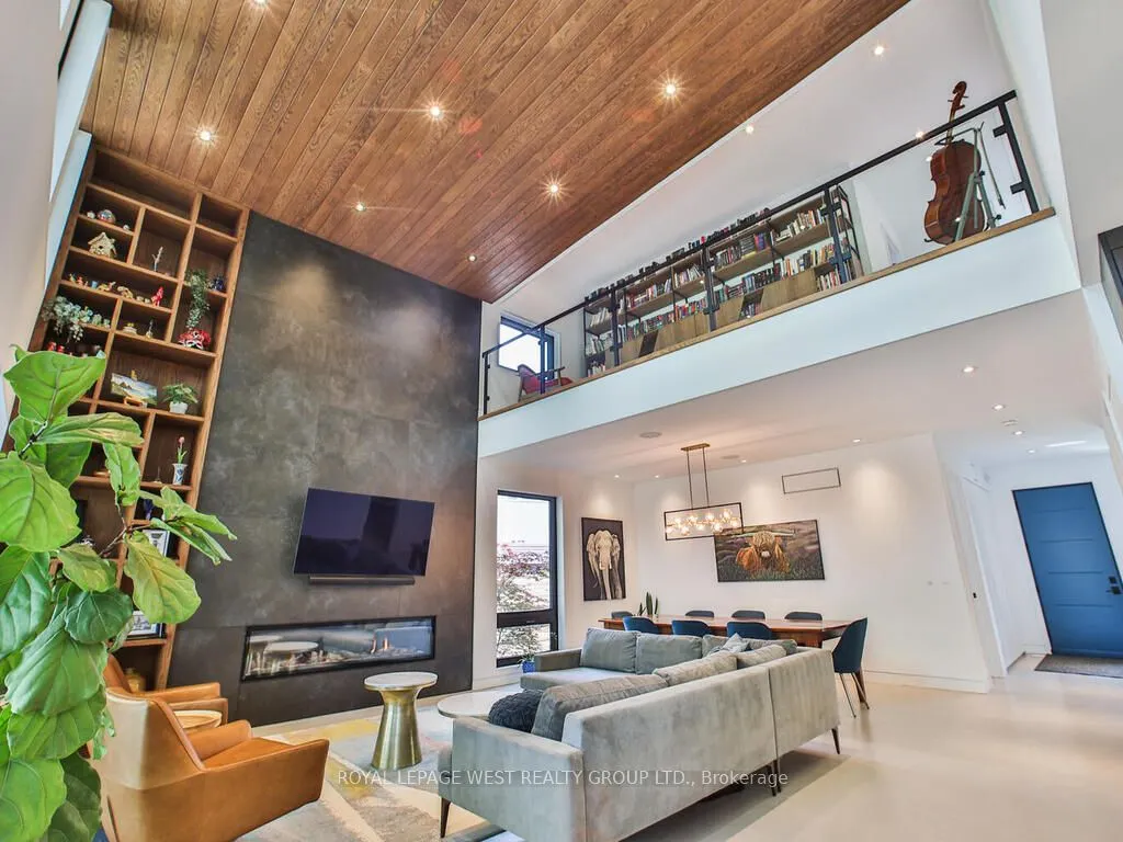 4 Old Oak Road