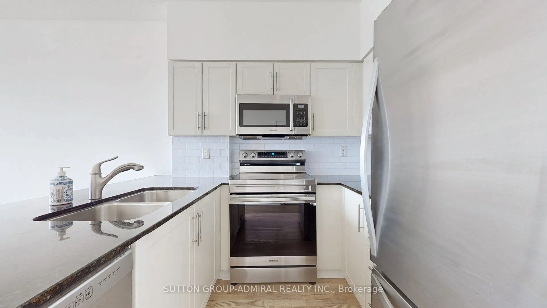 15 Windermere Avenue, #903
