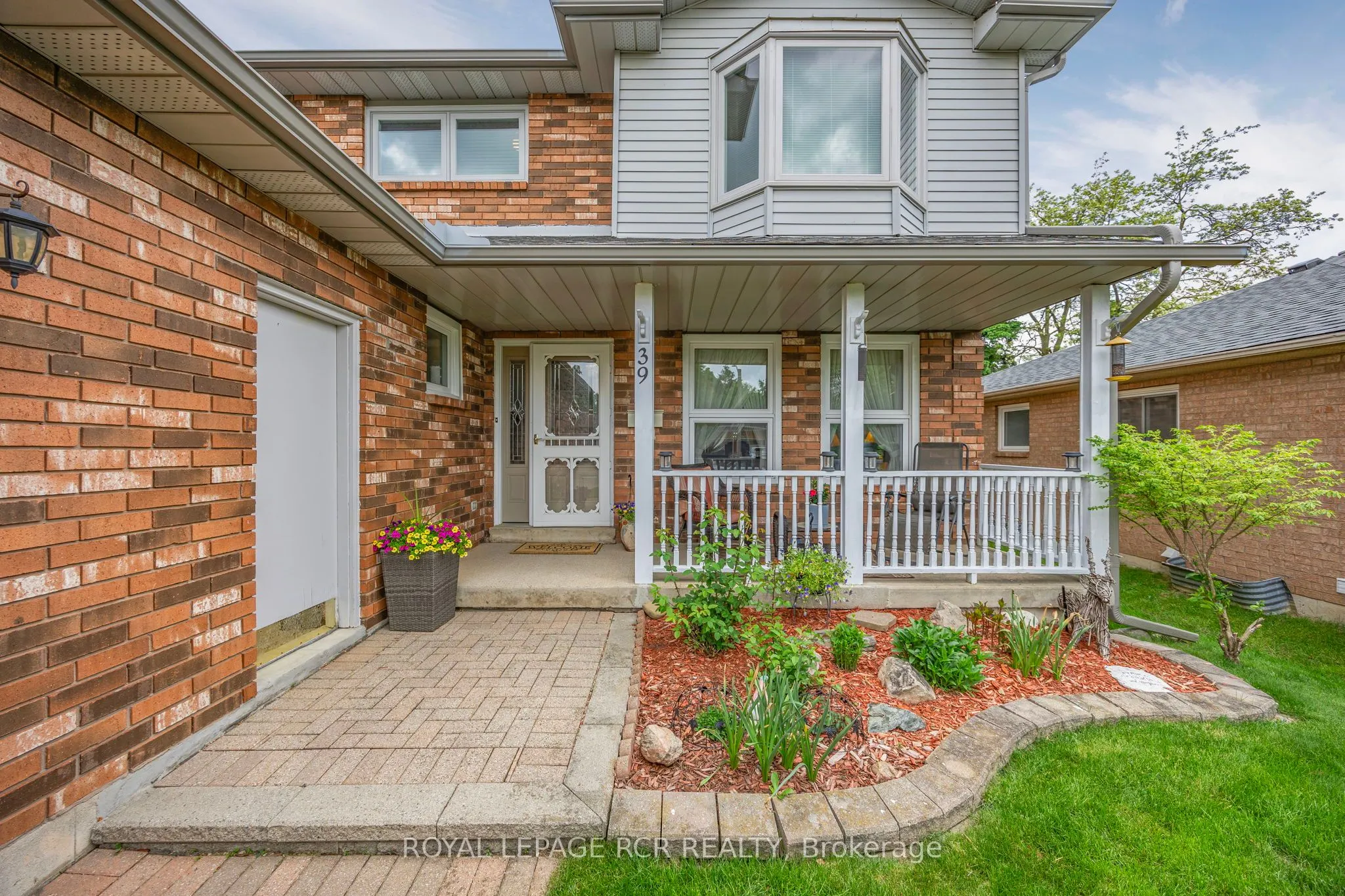 39 Passmore Avenue