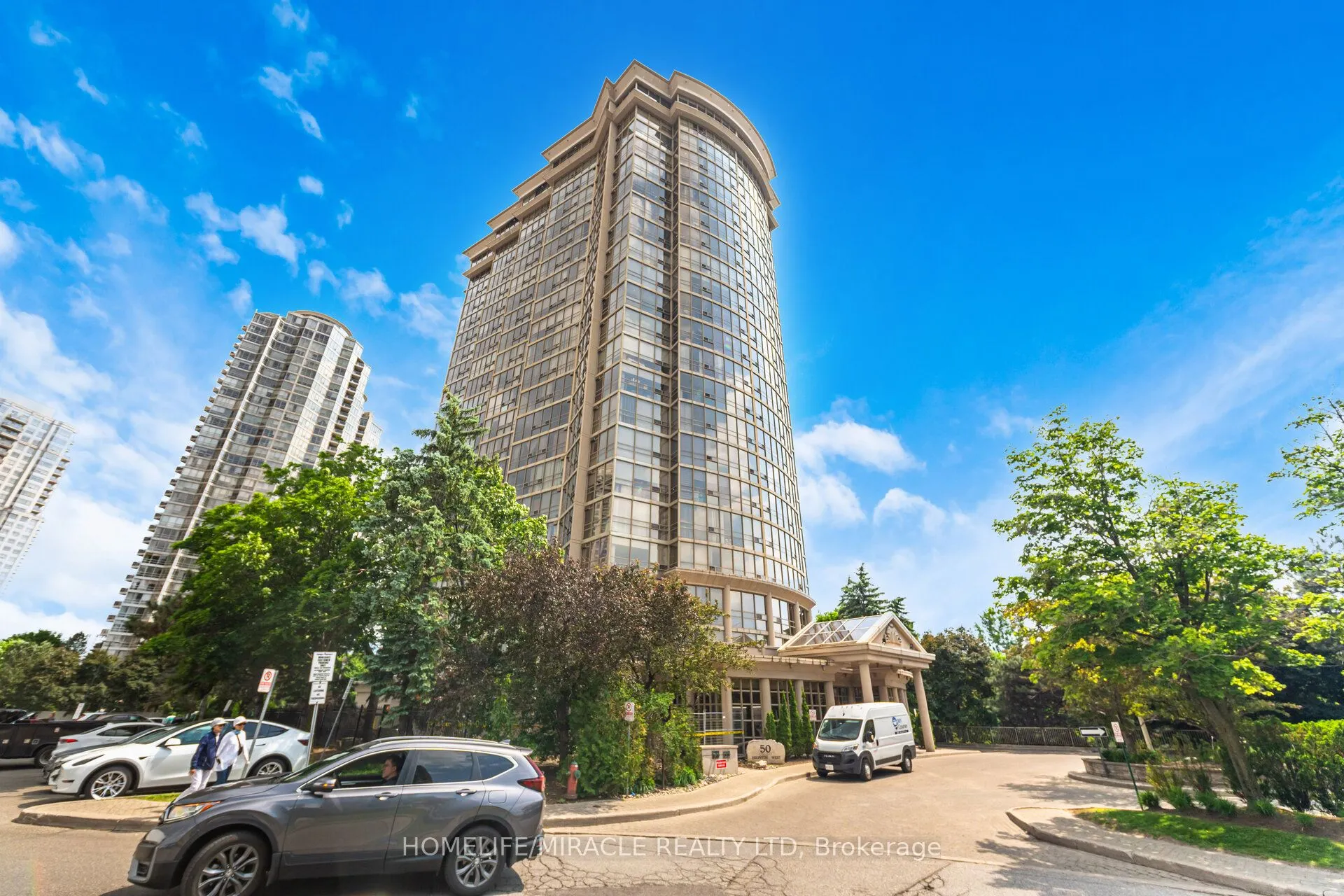50 Eglinton Avenue W, #2107