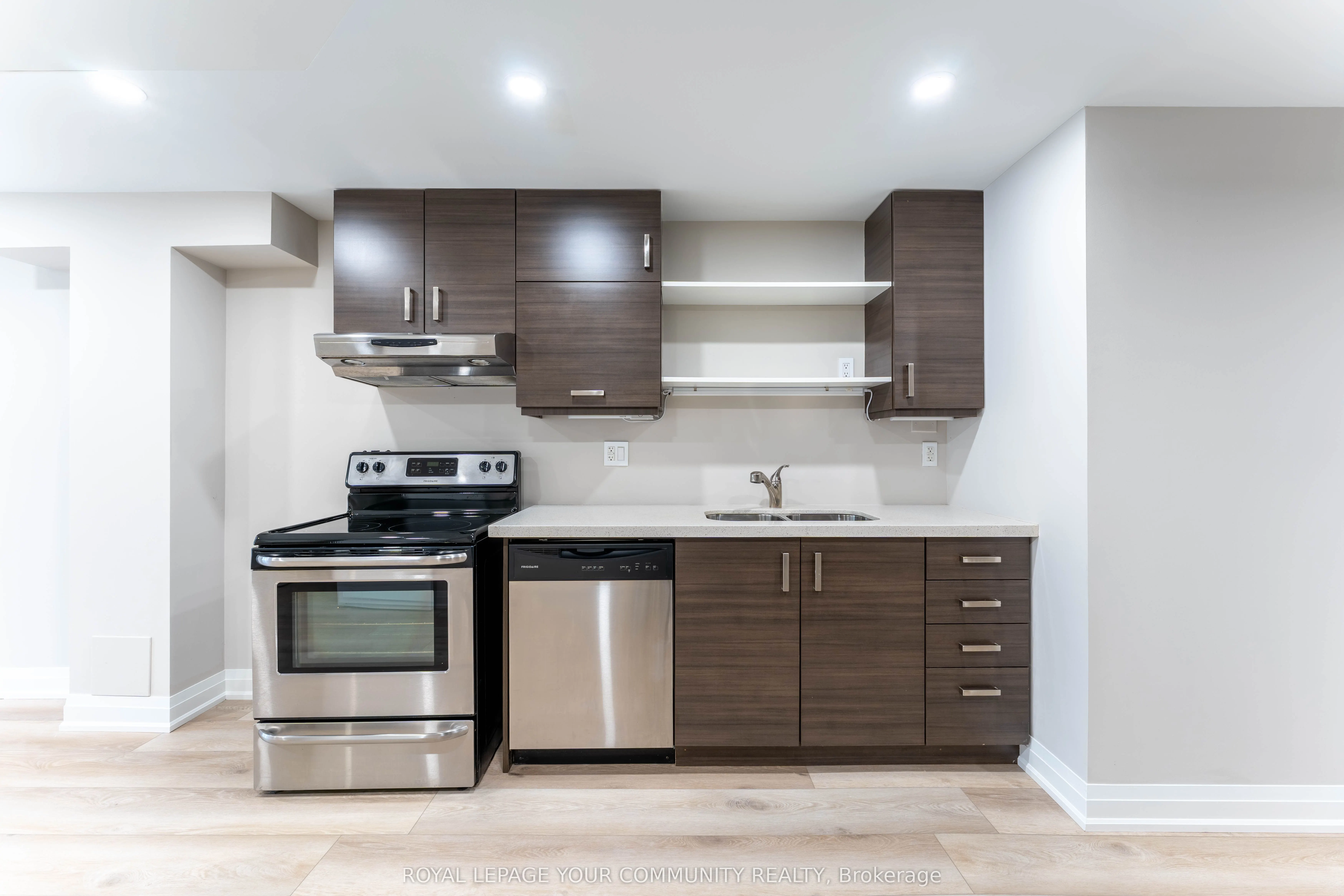 6 Bellchase Trail