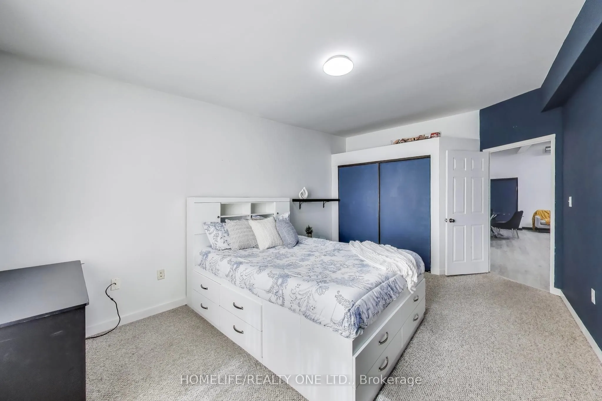 166 Broadway, #3