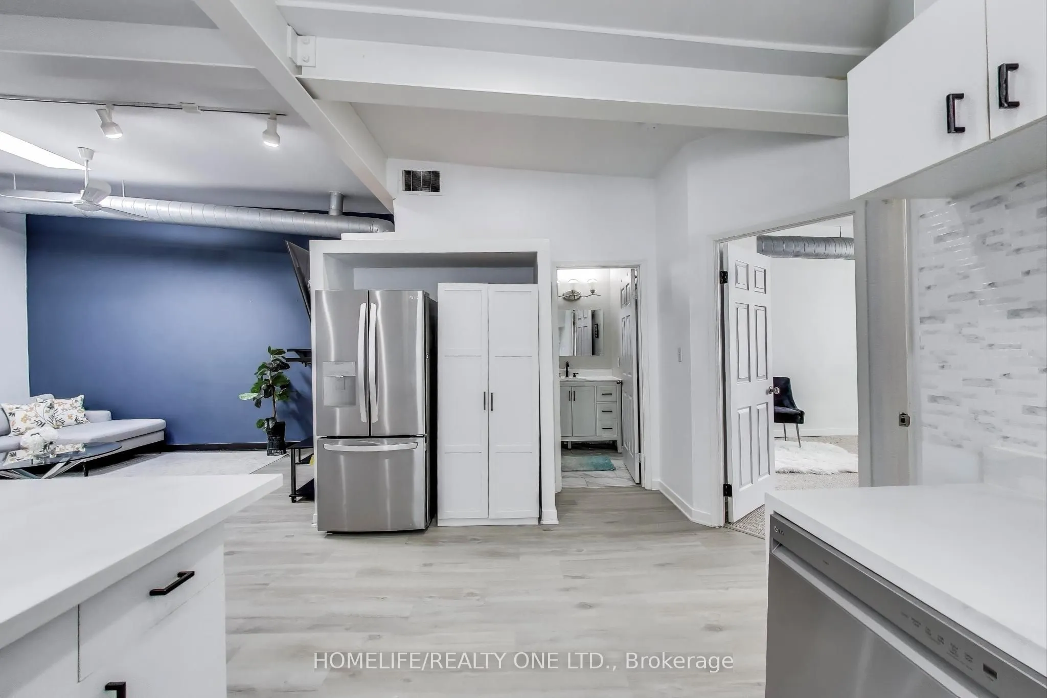 166 Broadway, #3