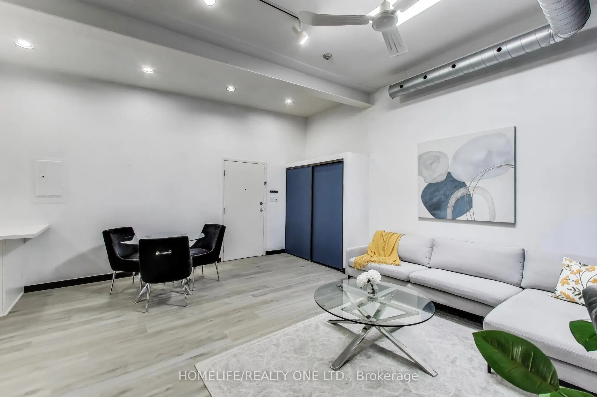 166 Broadway, #3