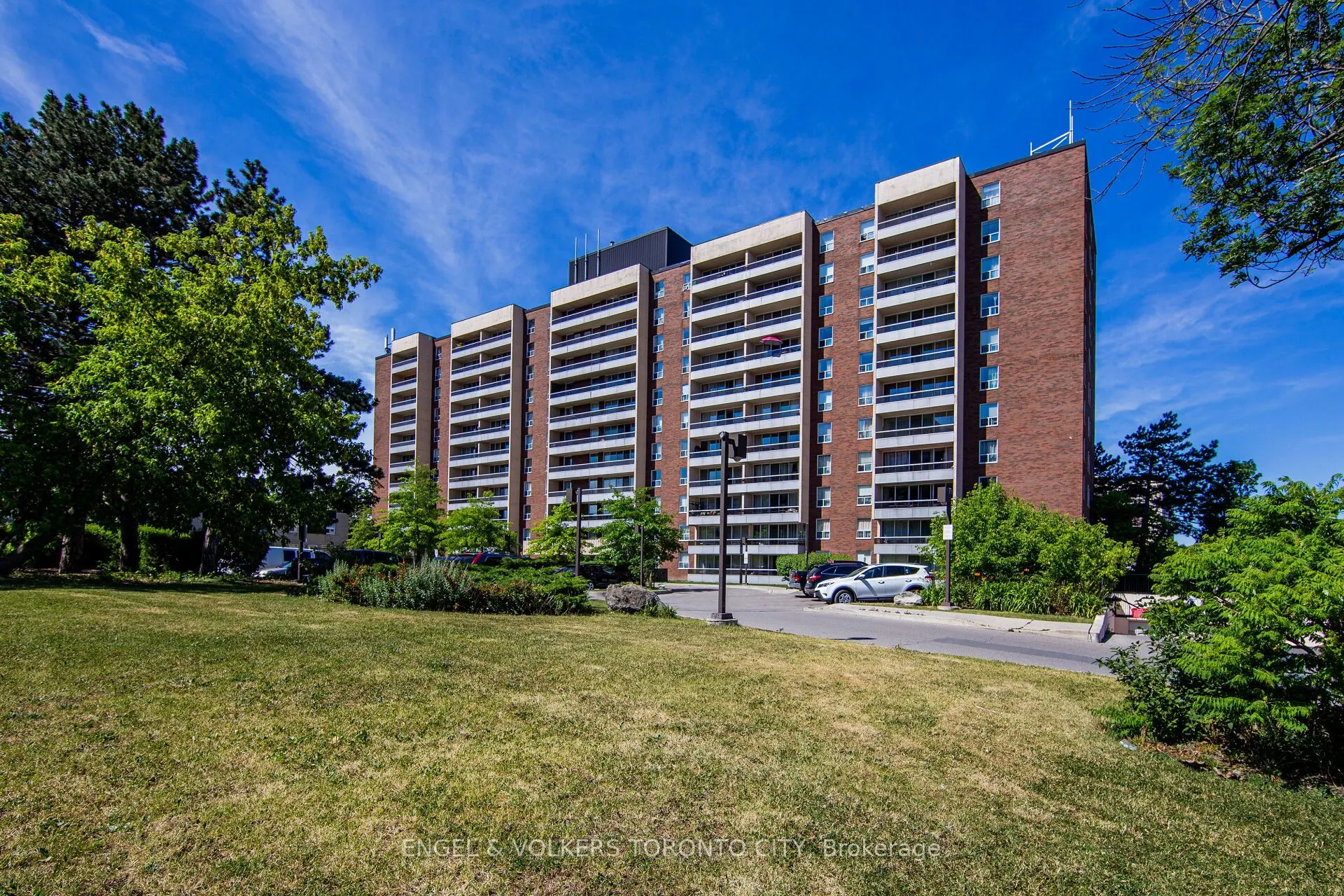 31 Four Winds Drive, #103