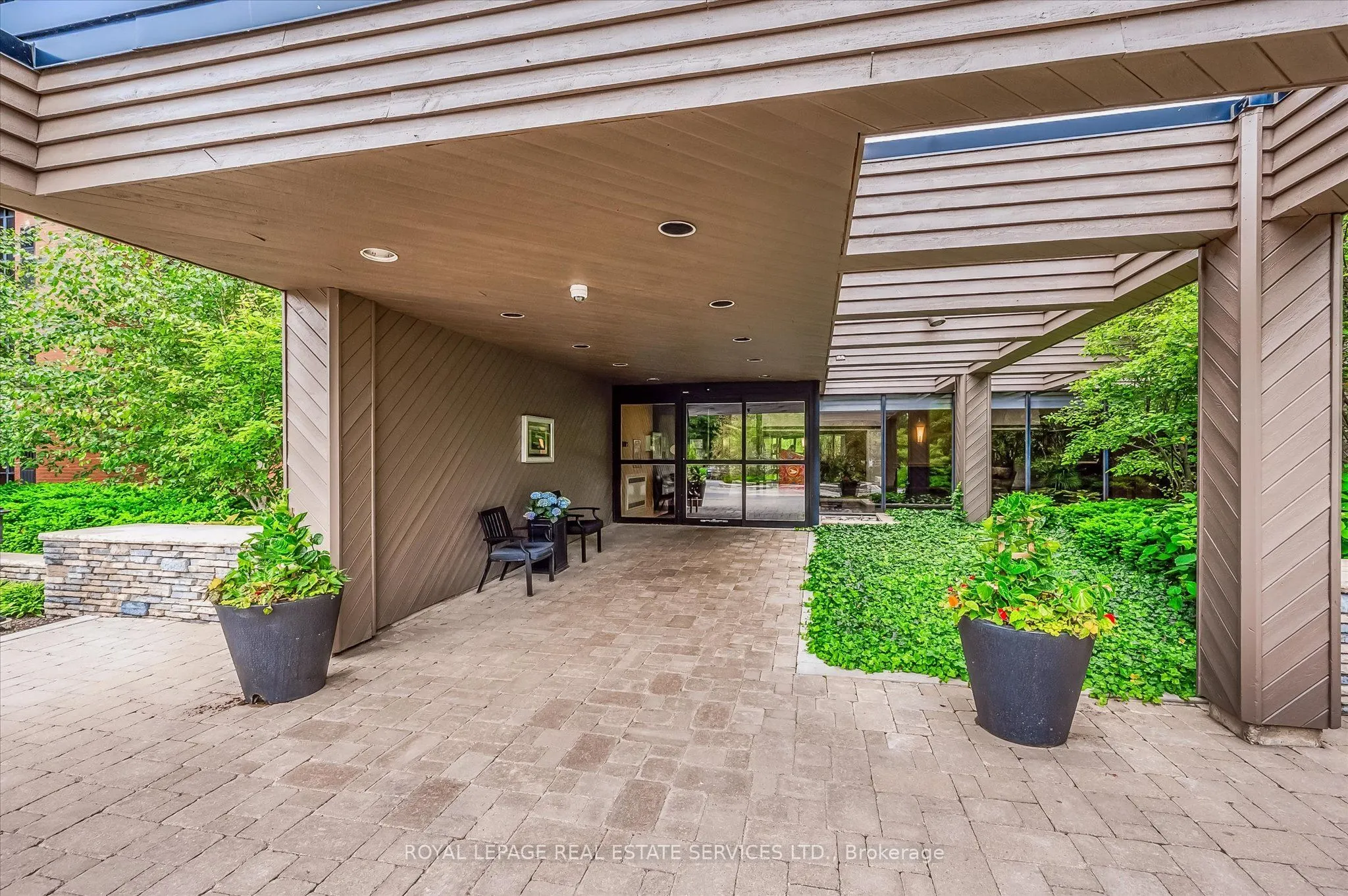 1400 Dixie Road, #613