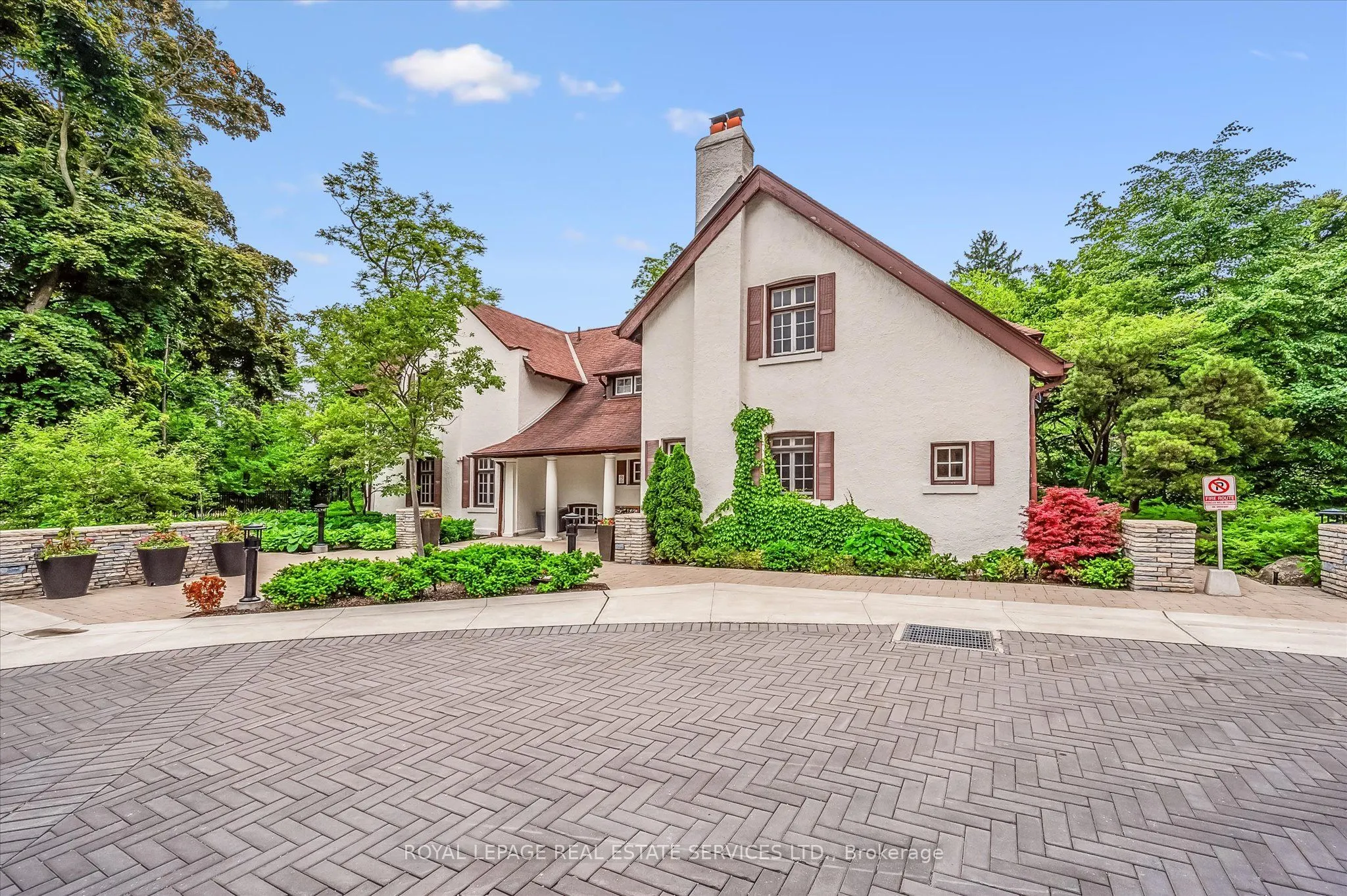 1400 Dixie Road, #613