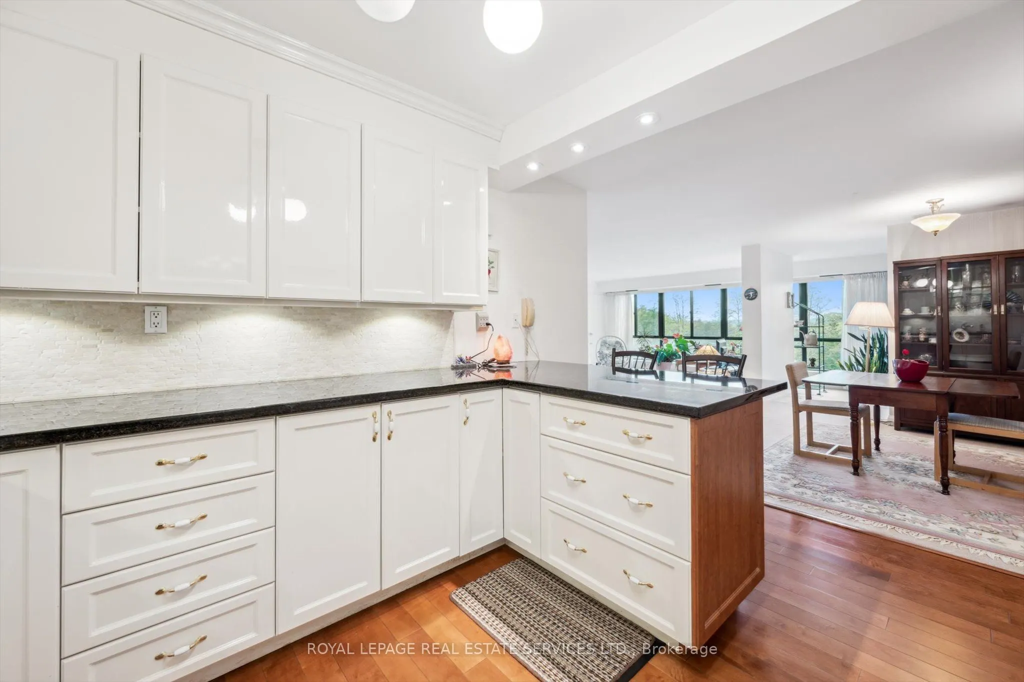 1400 Dixie Road, #613