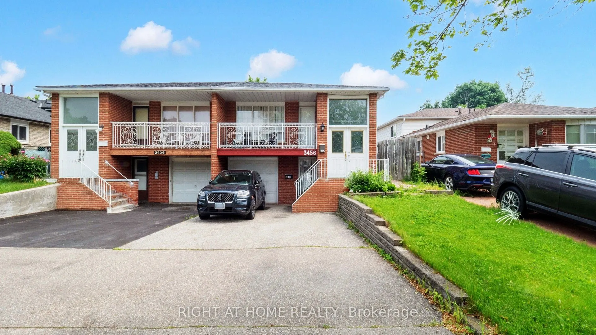 3456 Oakglade Crescent