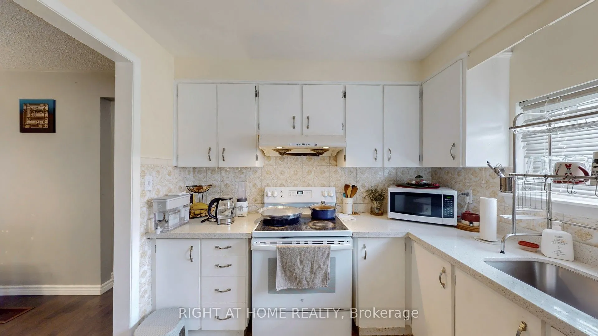 3456 Oakglade Crescent