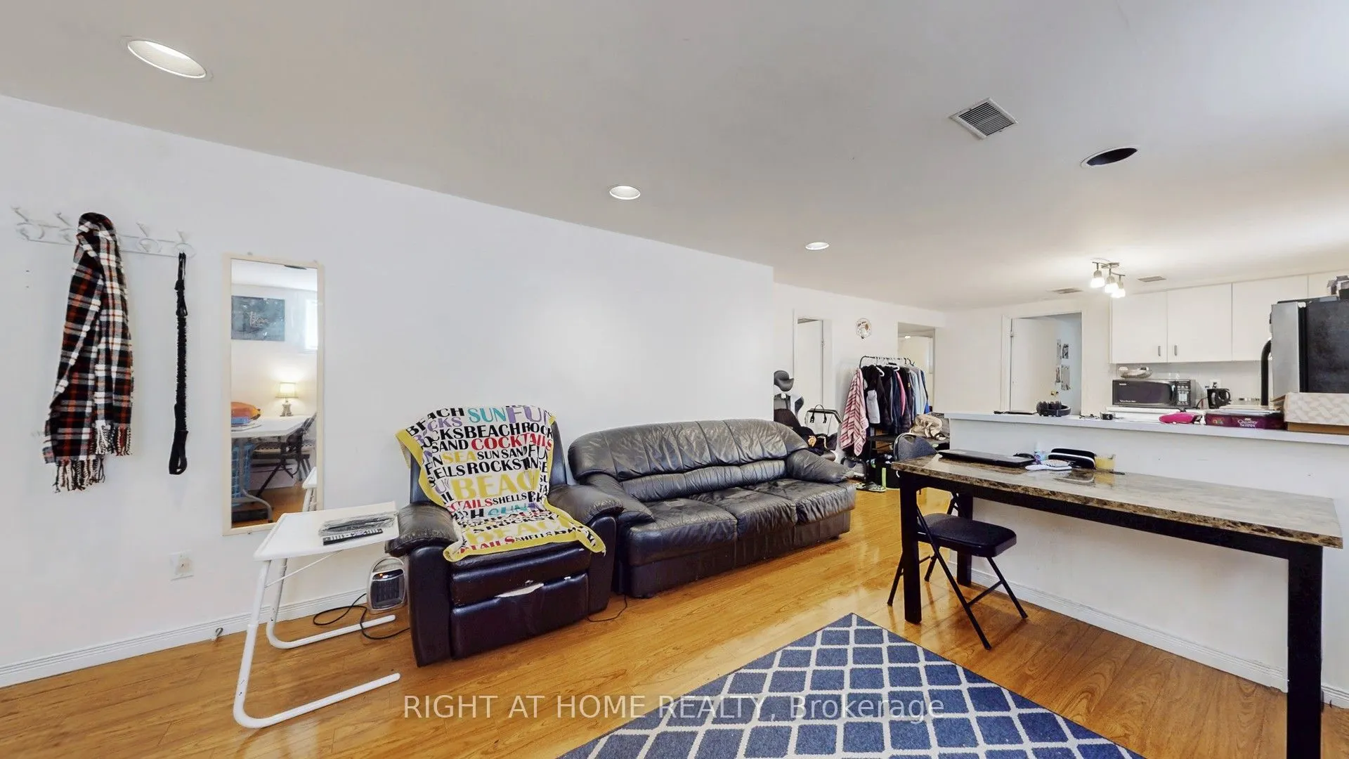 3456 Oakglade Crescent