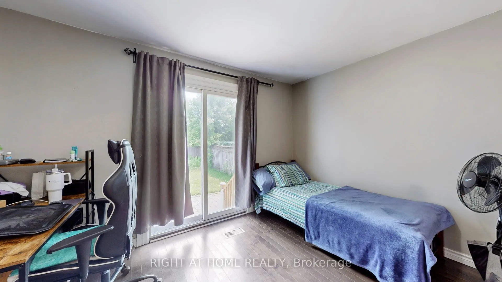 3456 Oakglade Crescent