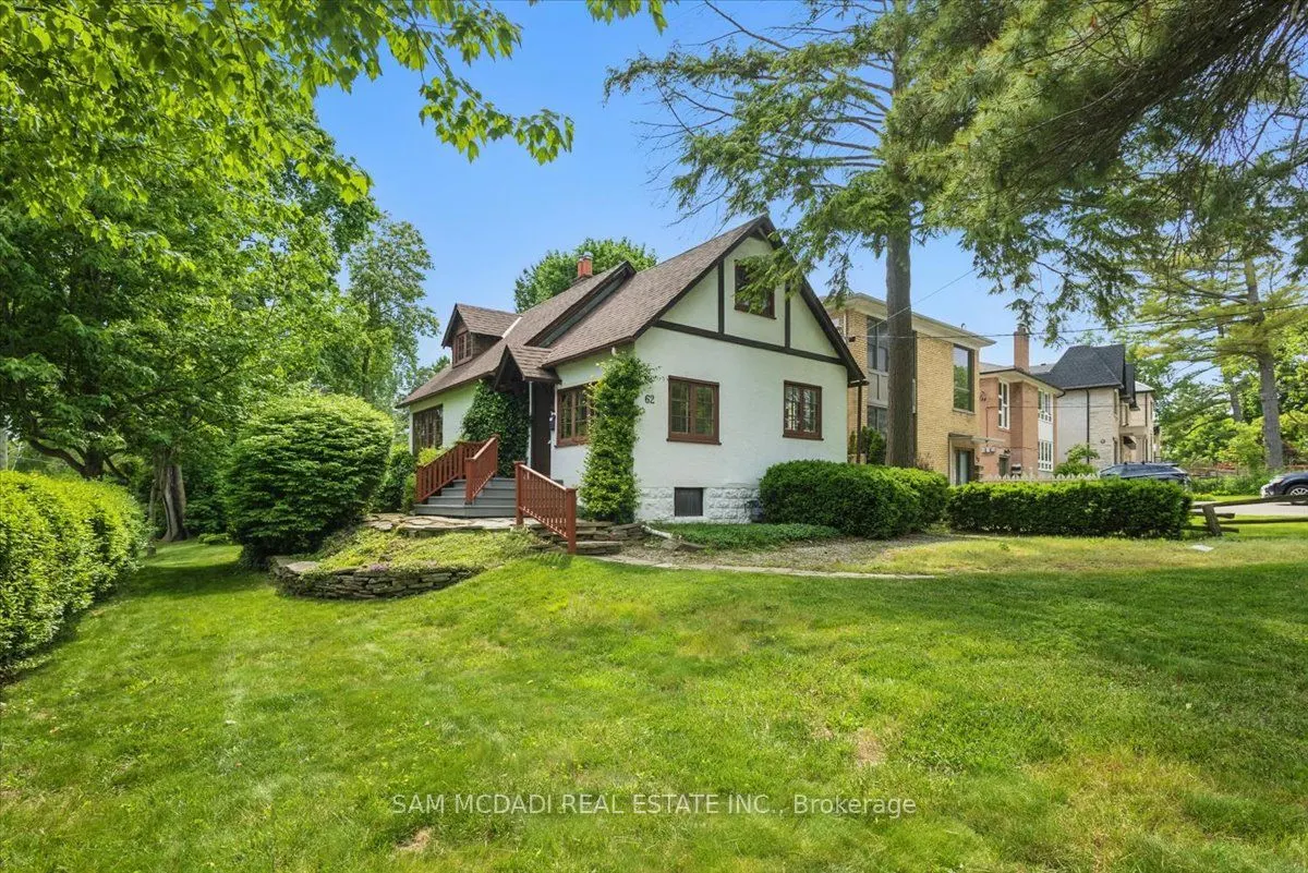 62 Maple Avenue S