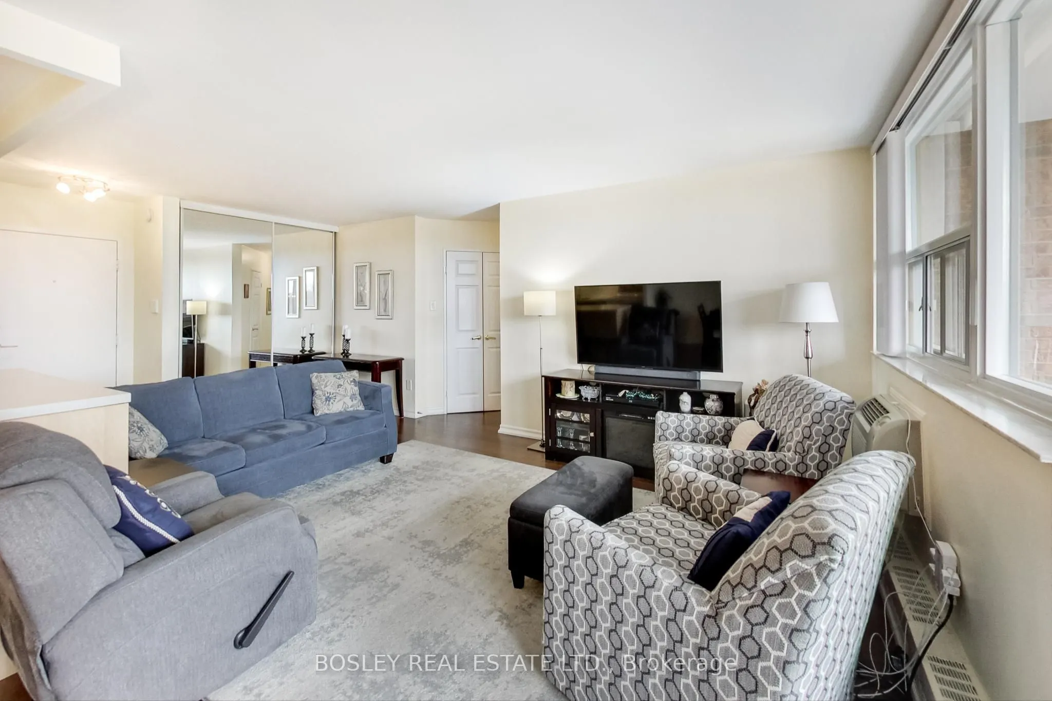 3501 Glen Erin Drive, #503