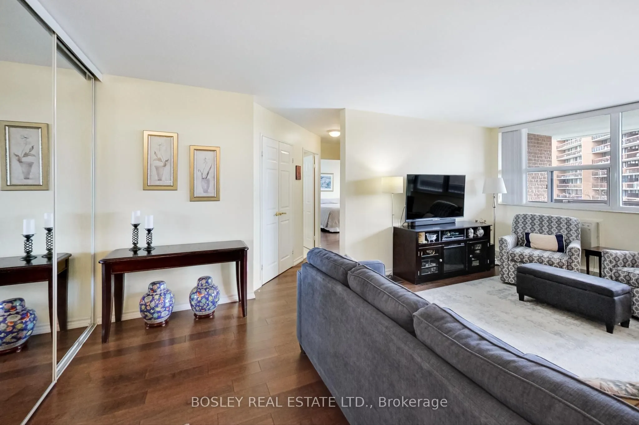 3501 Glen Erin Drive, #503