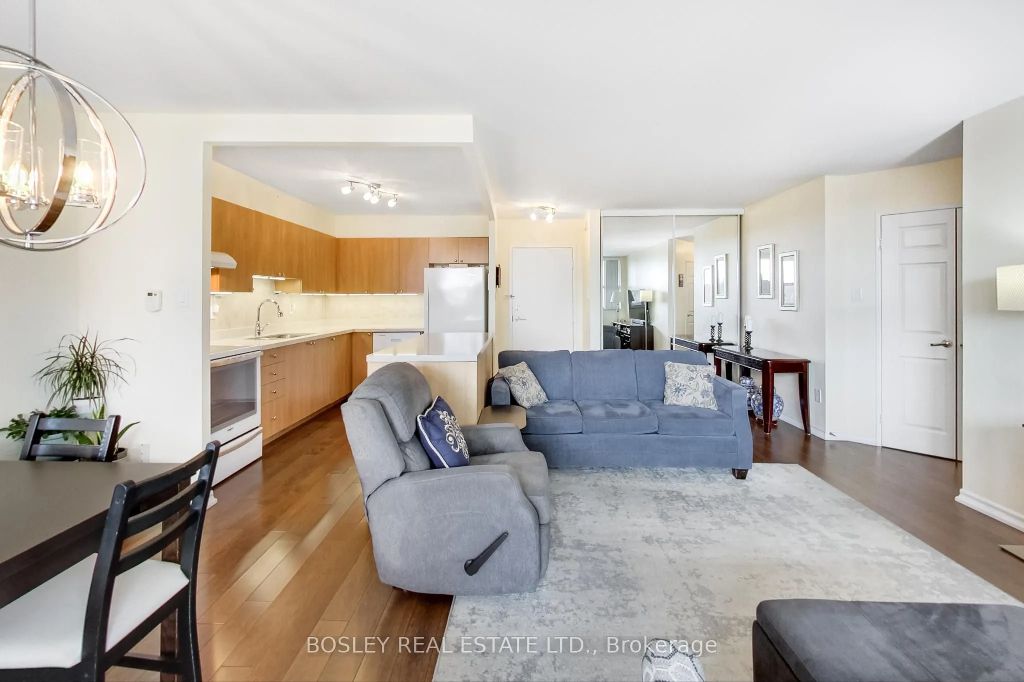 3501 Glen Erin Drive, #503