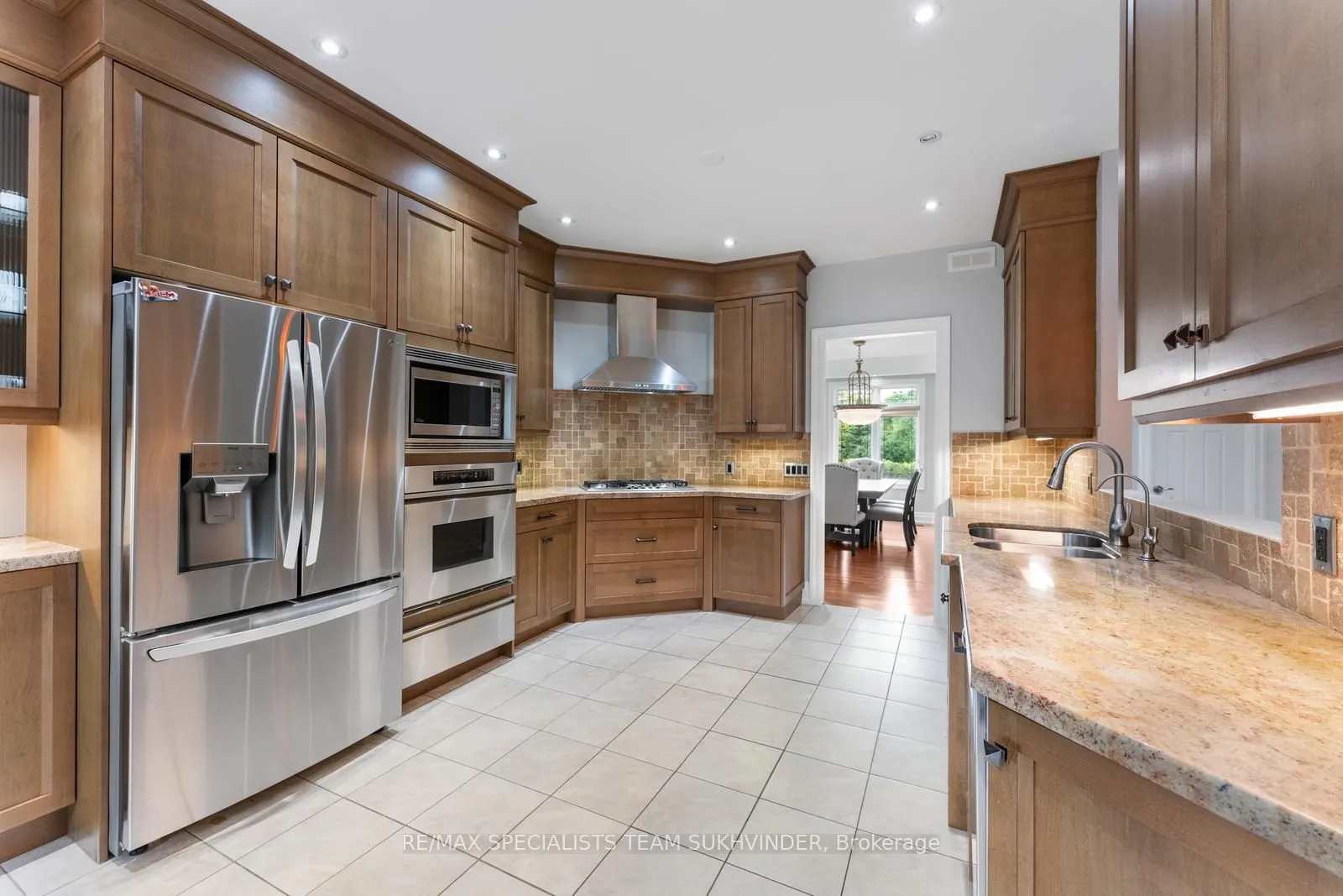 7 Golfdale Court