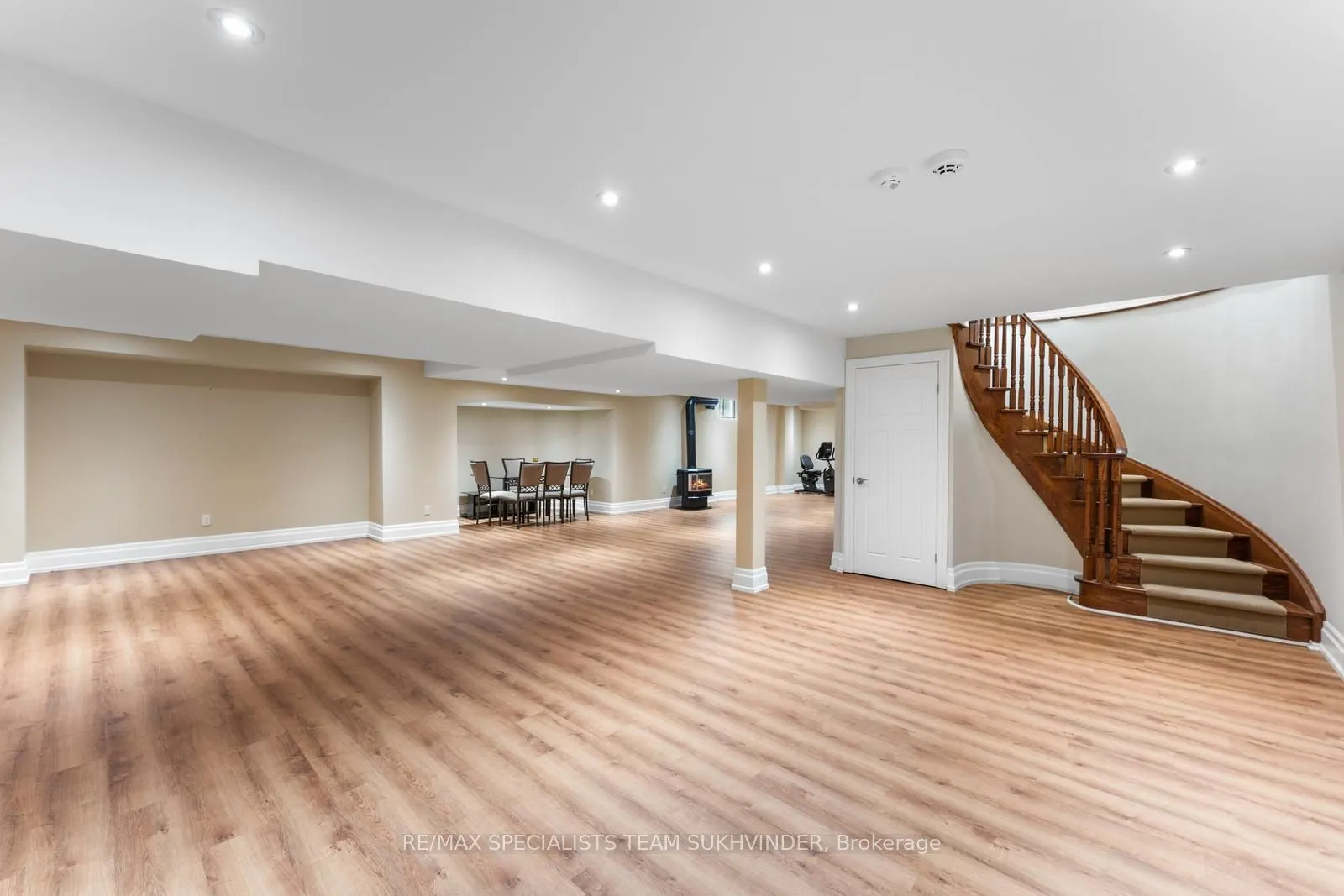 7 Golfdale Court