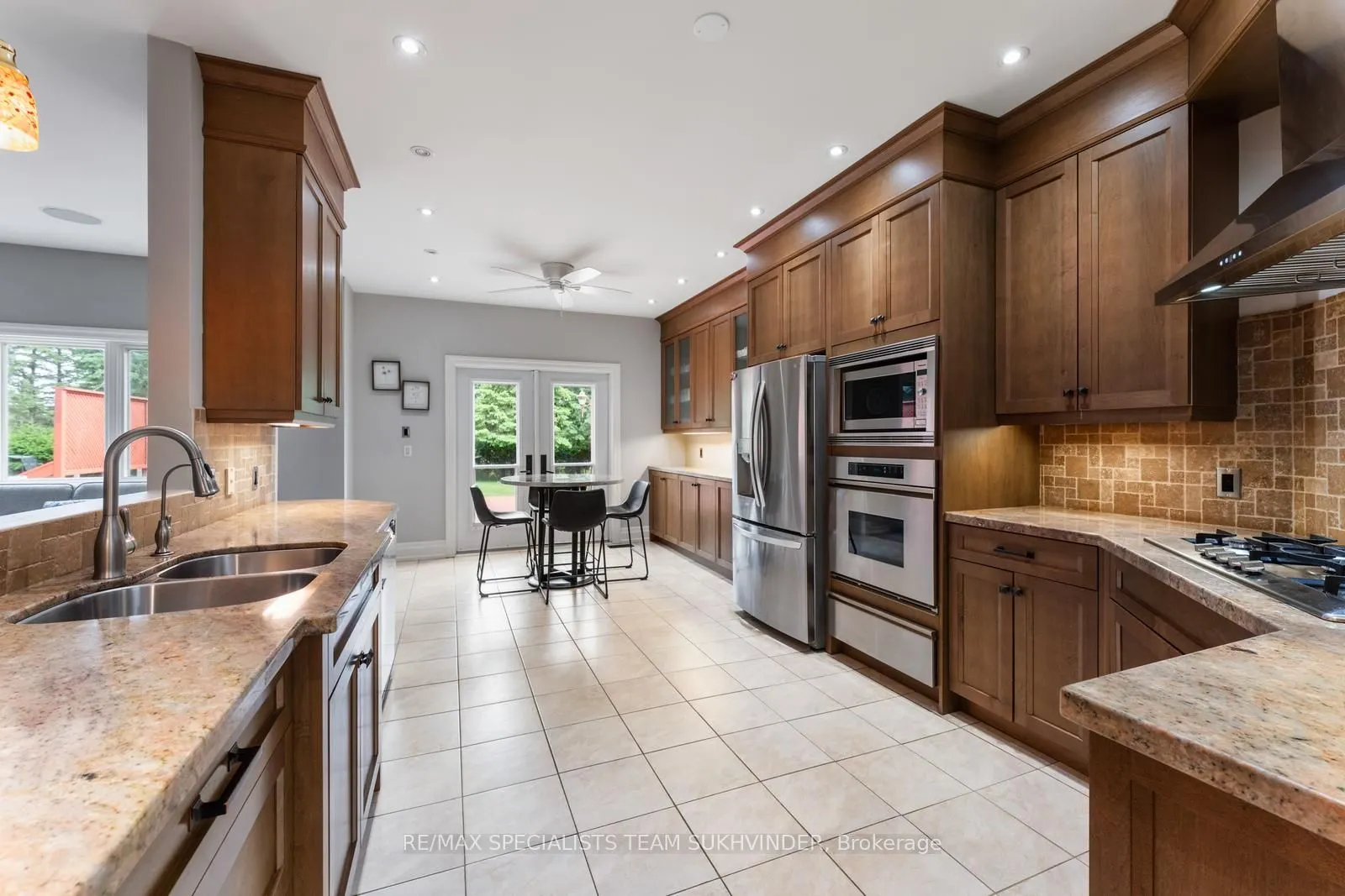 7 Golfdale Court
