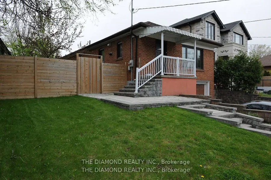 21 Gracefield Avenue