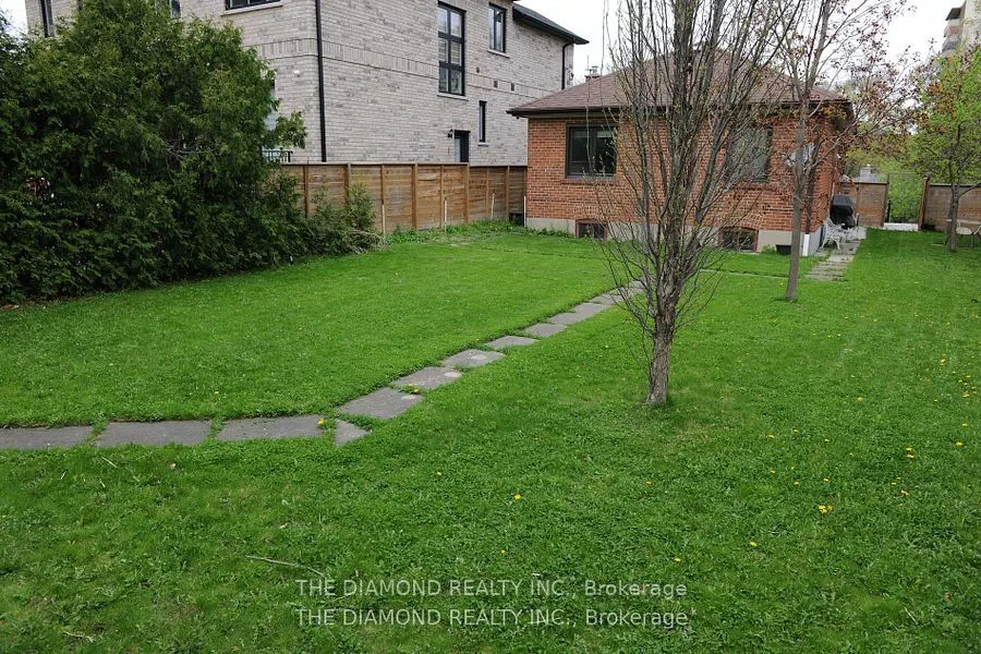 21 Gracefield Avenue