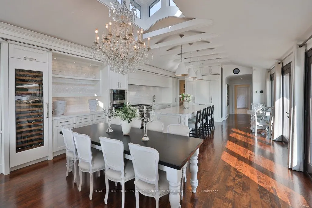 8 Chartwell Road