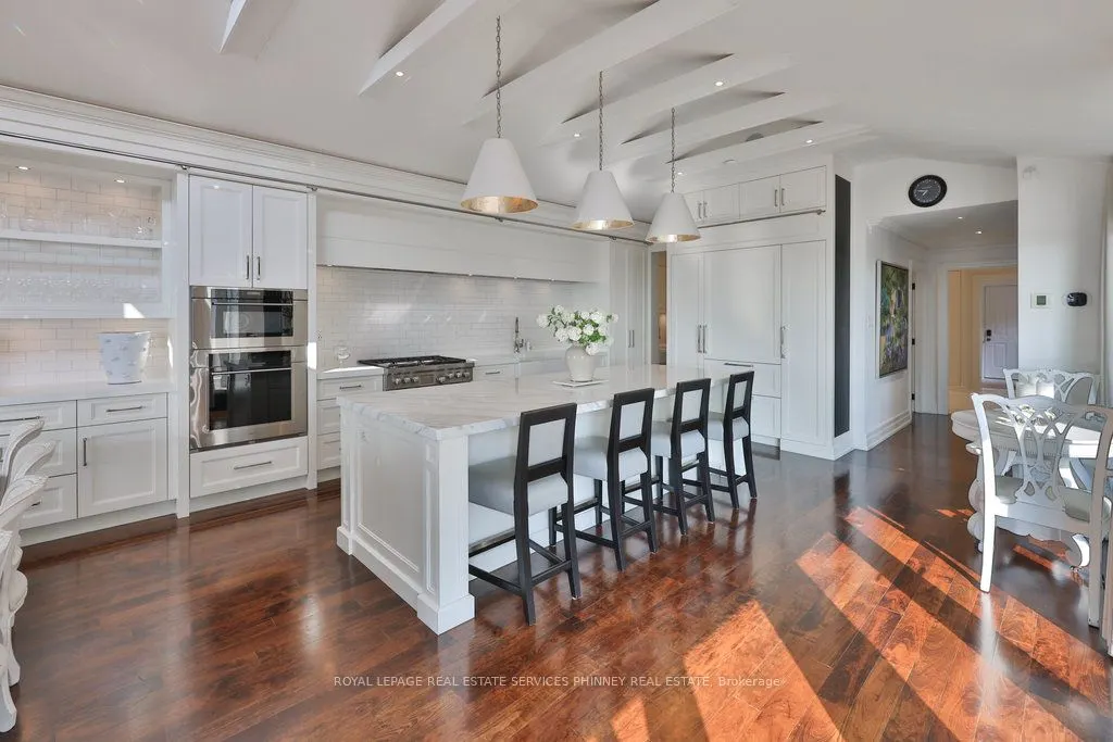 8 Chartwell Road