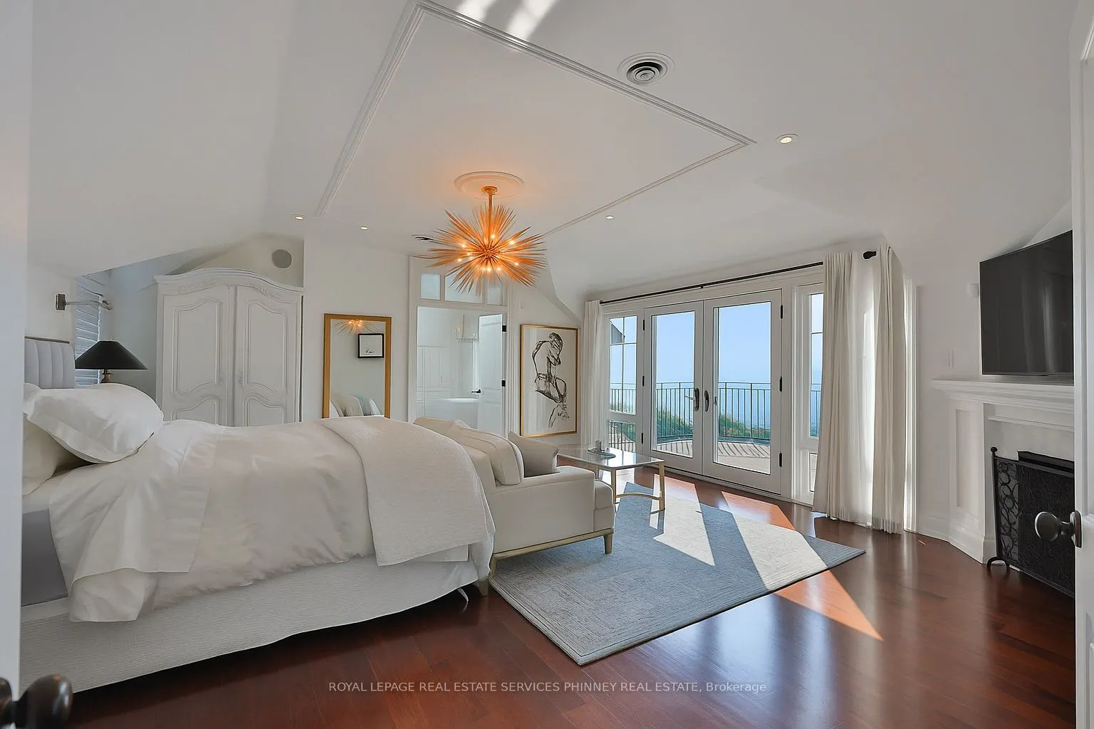 8 Chartwell Road