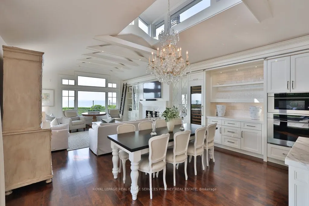 8 Chartwell Road