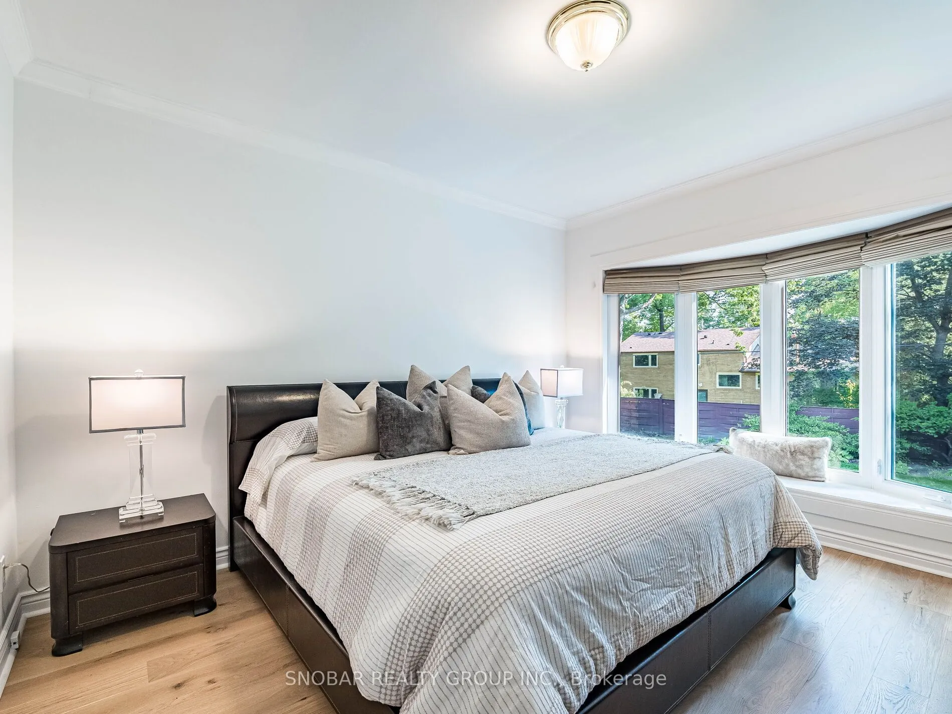 3208 Flynn Crescent
