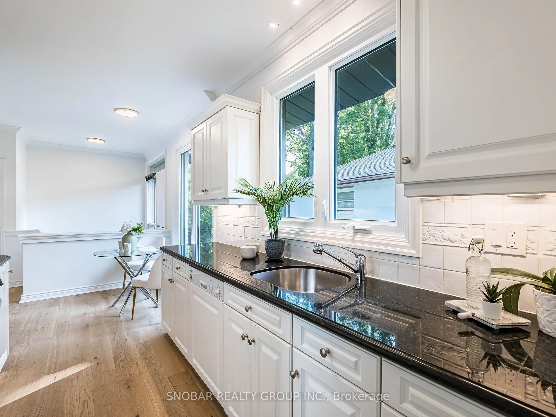 3208 Flynn Crescent