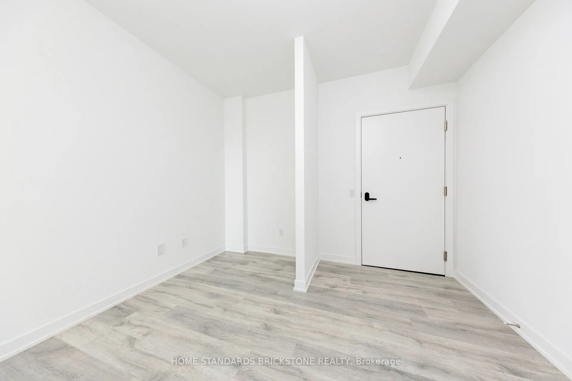 220 Missinnihe Way, #1012